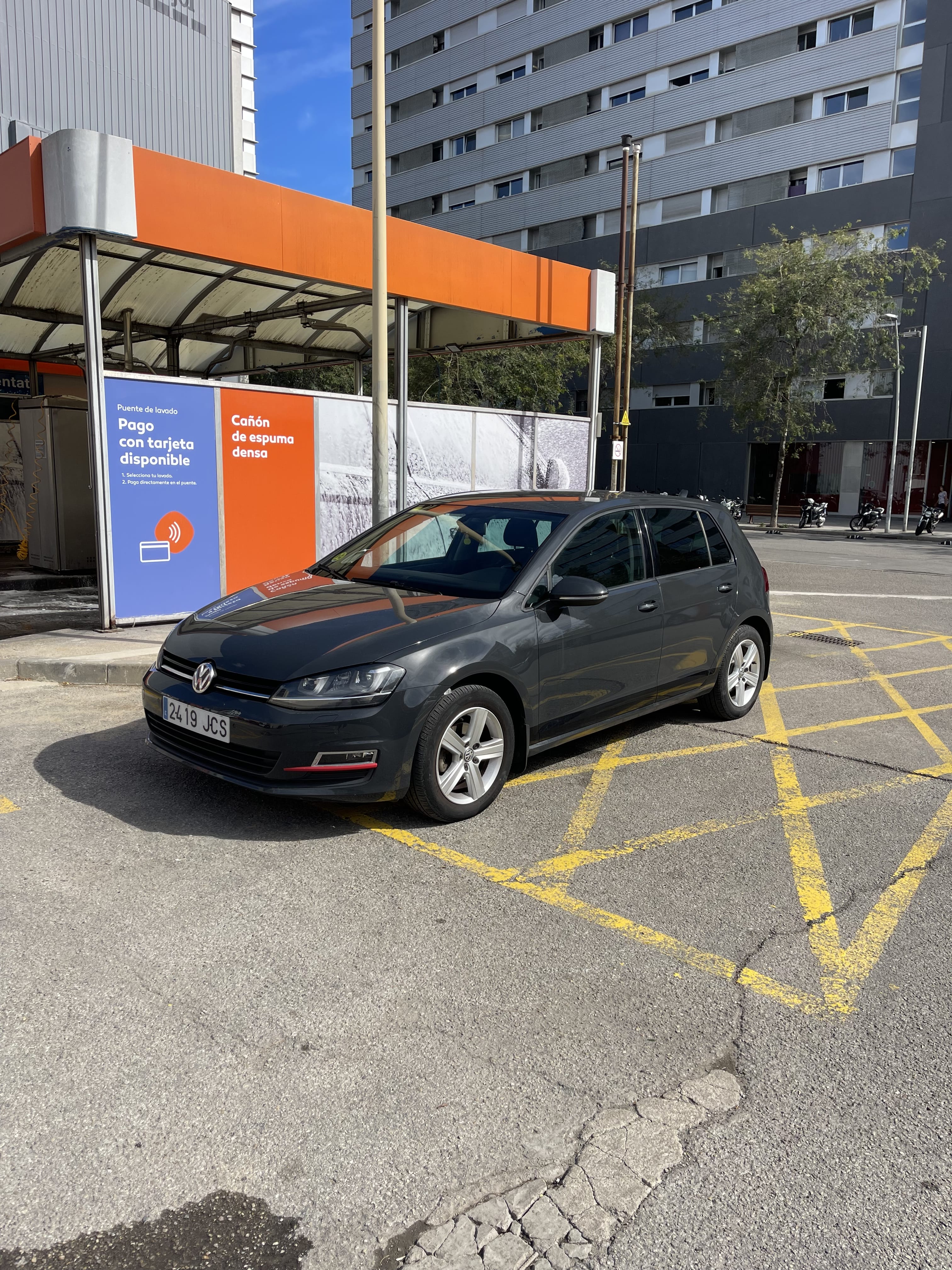 Volkswagen Golf avec Climatisation