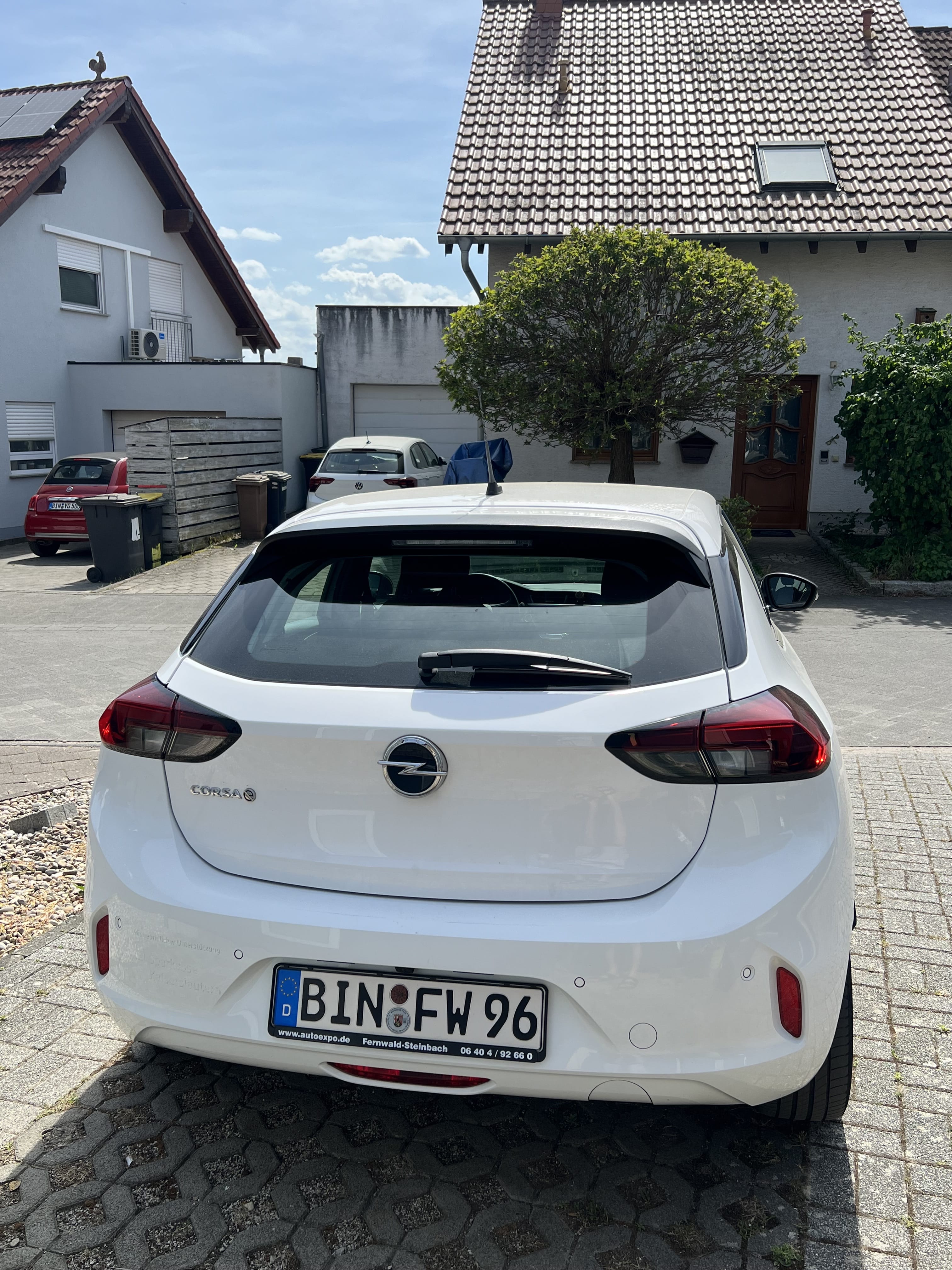 Opel Corsa-E mit Rückfahrkamera