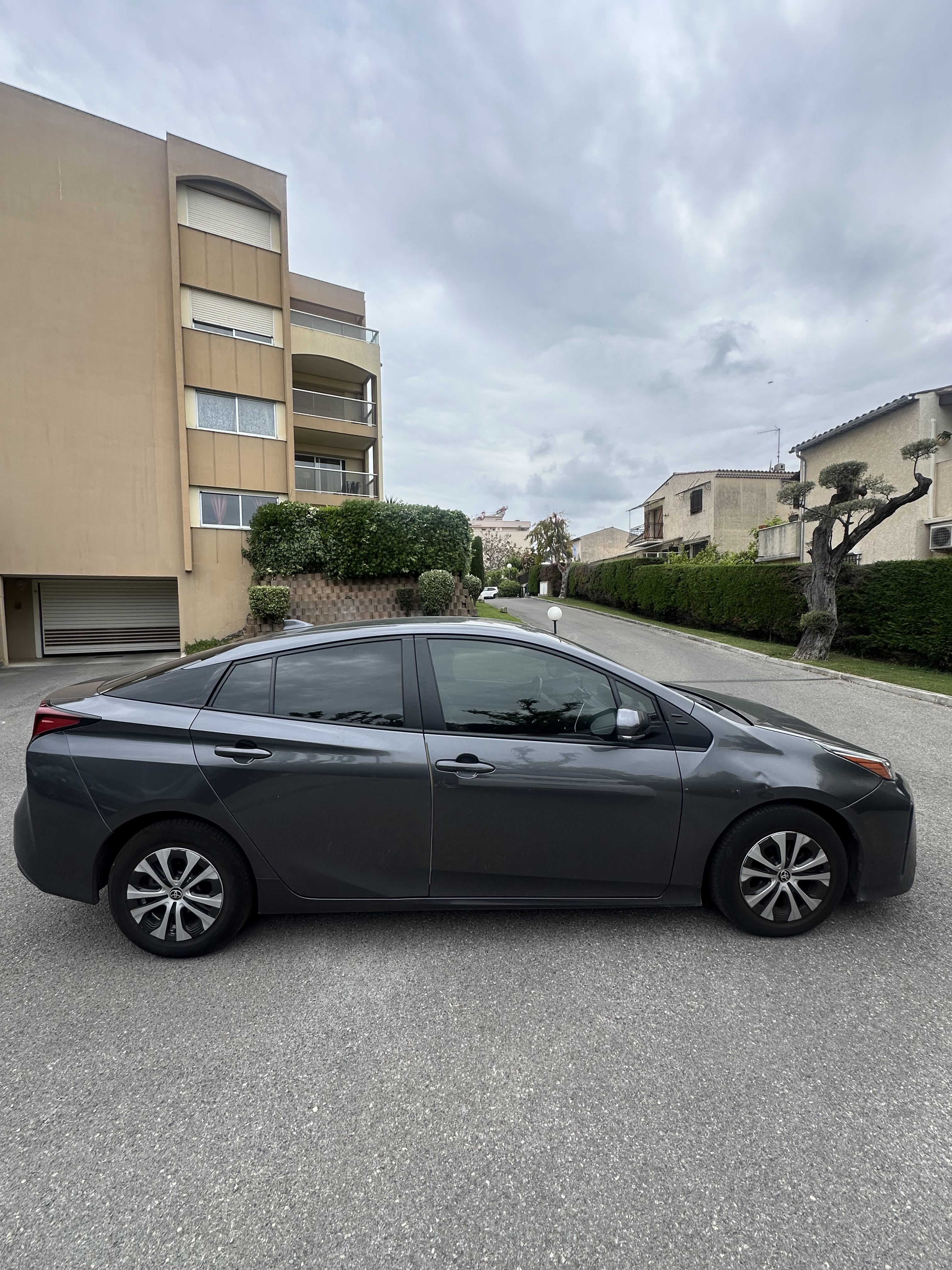 Toyota Prius Hybride avec GPS