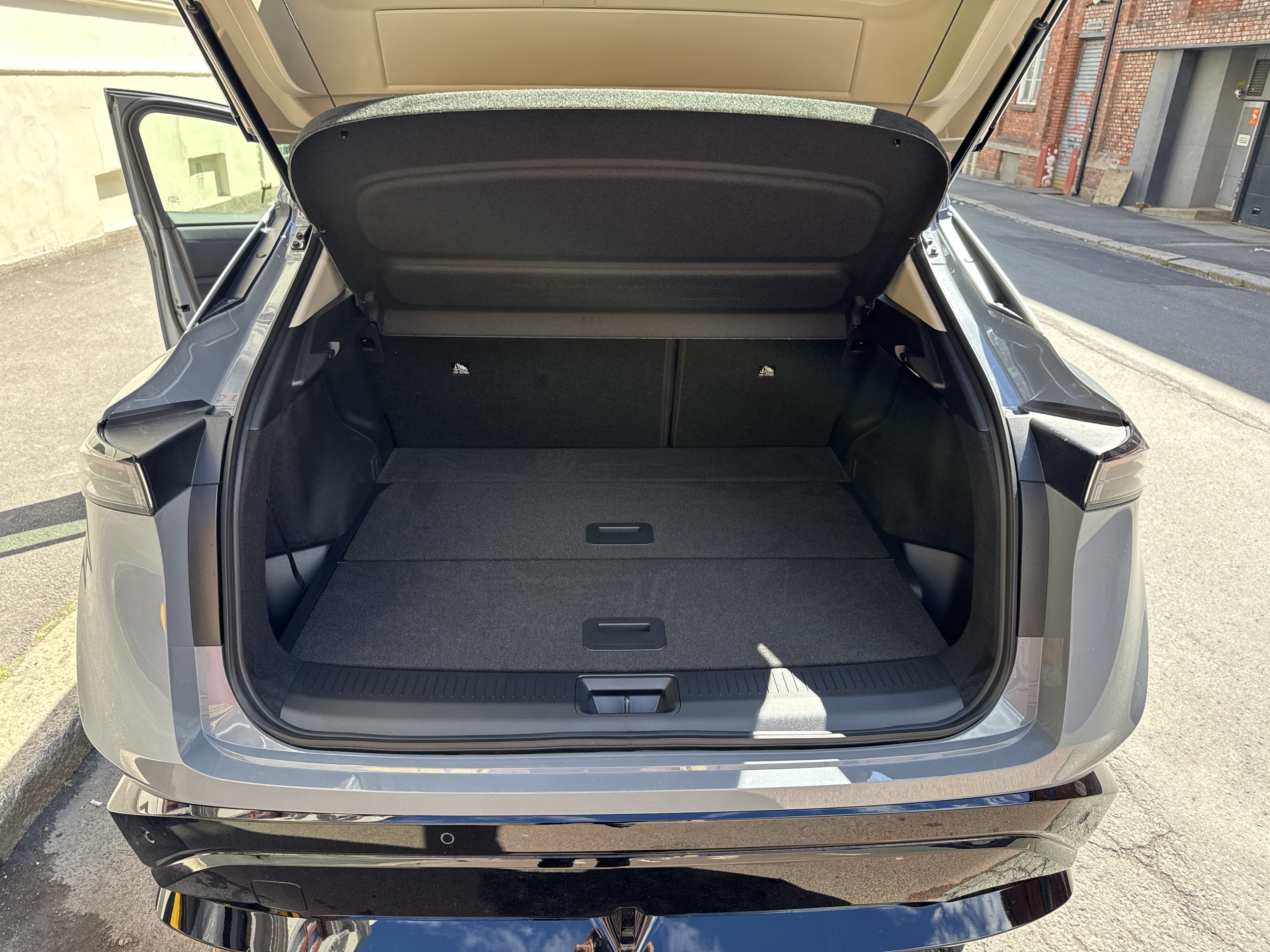 Nissan Ariya Engage med Lydinngang