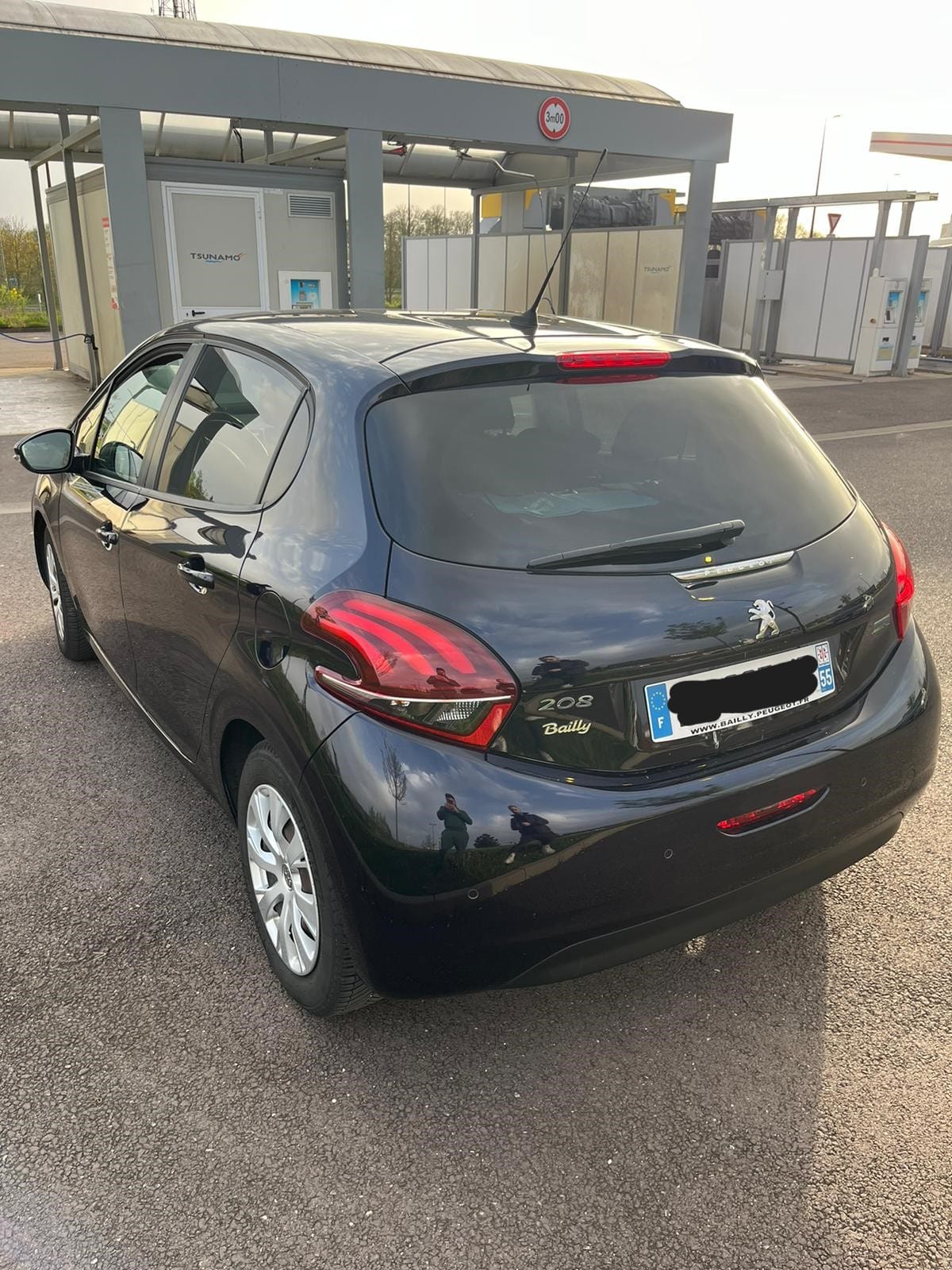 Peugeot 208 avec Dashcam