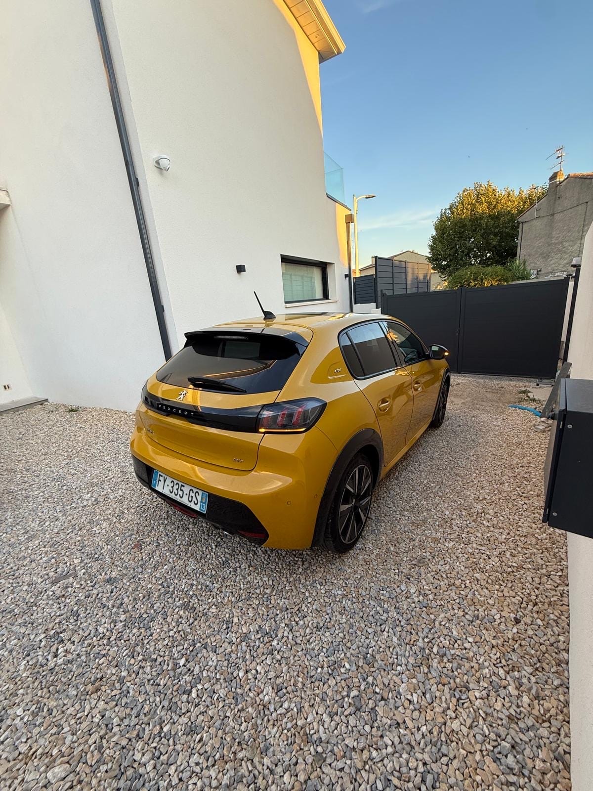 Peugeot 208 GT Line avec Caméra de recul