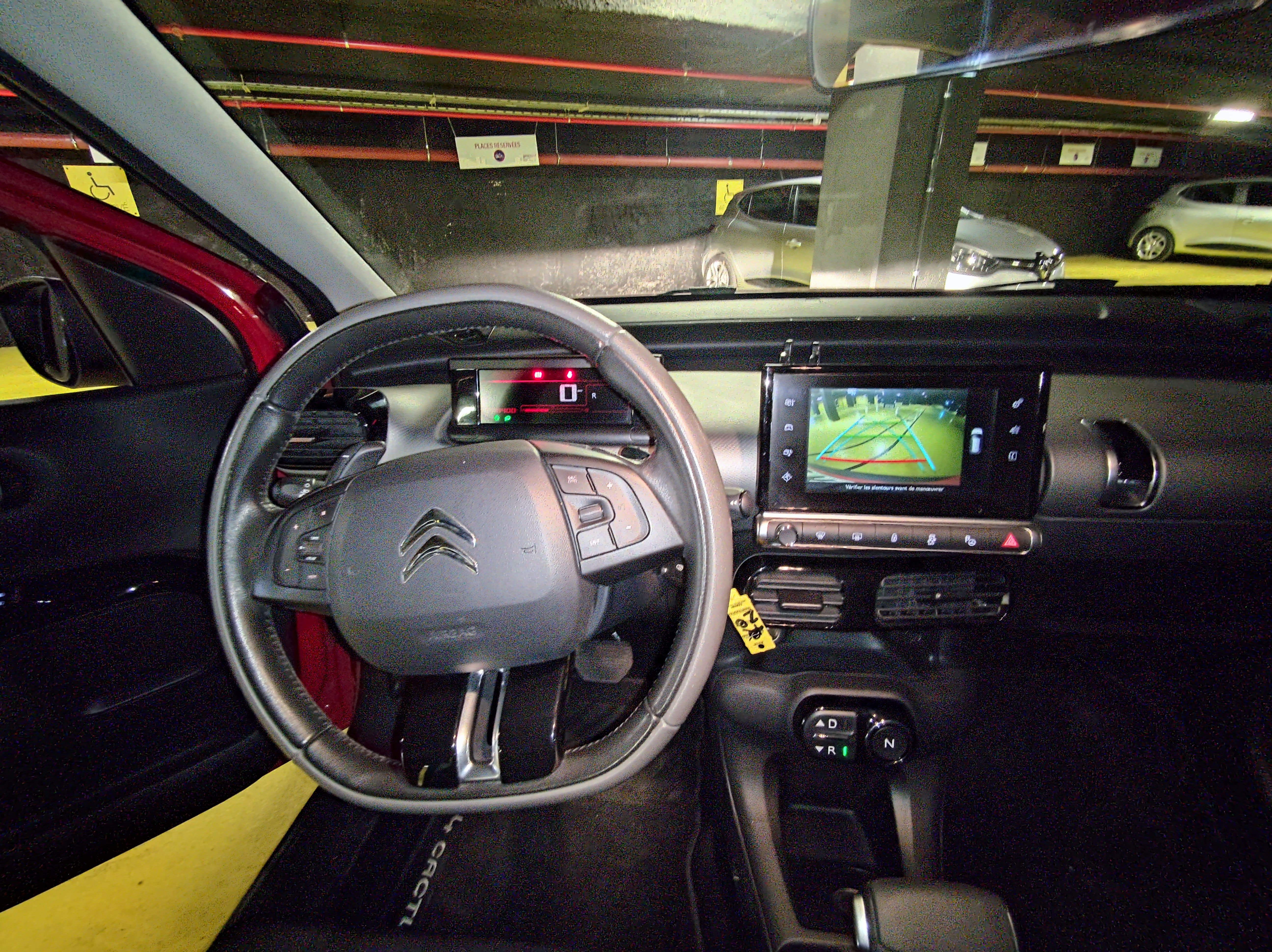 Citroen C4 Cactus EB468KH avec GPS