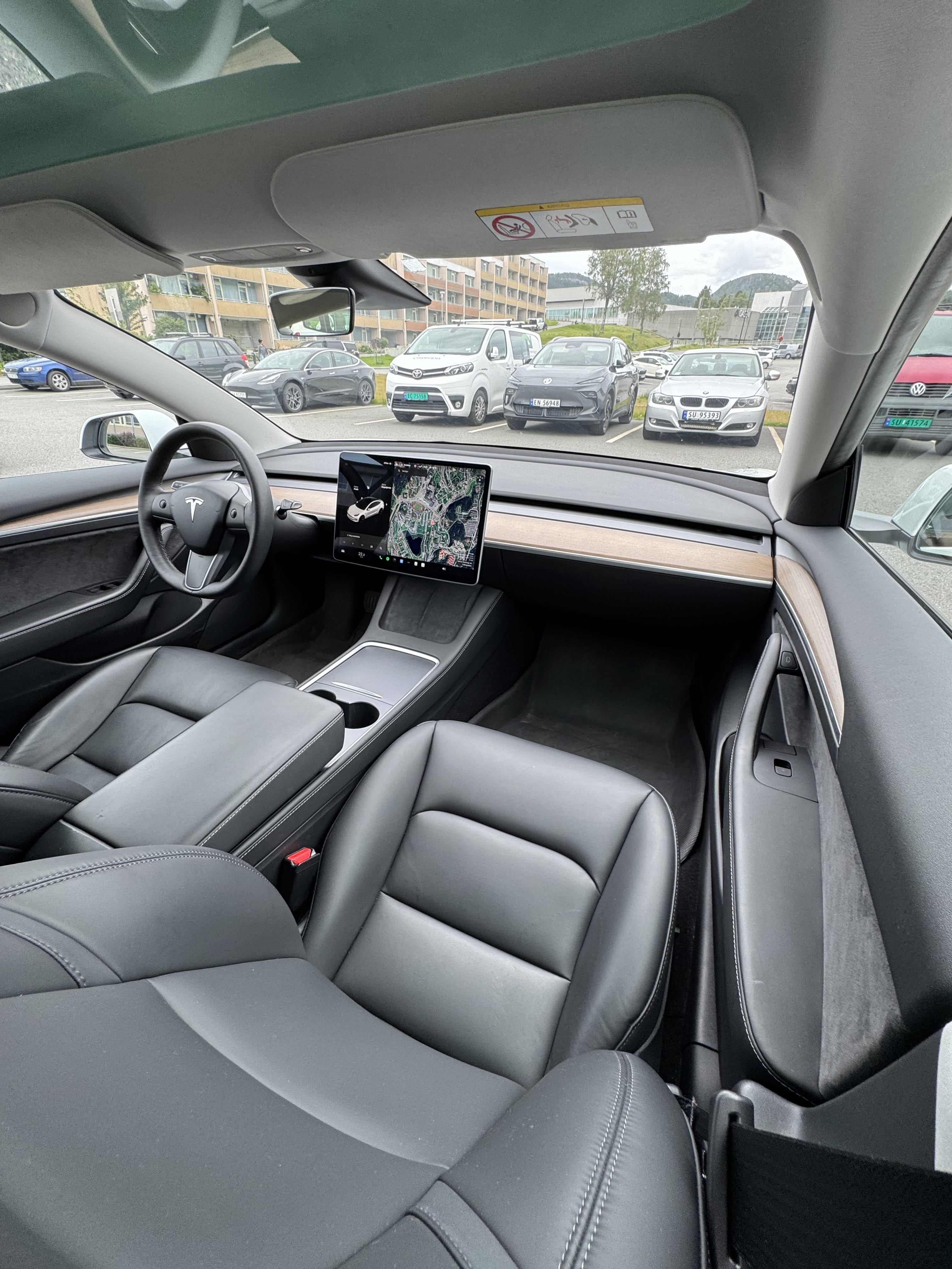 Tesla Model 3 Standard Range Plus med Cruisekontroll