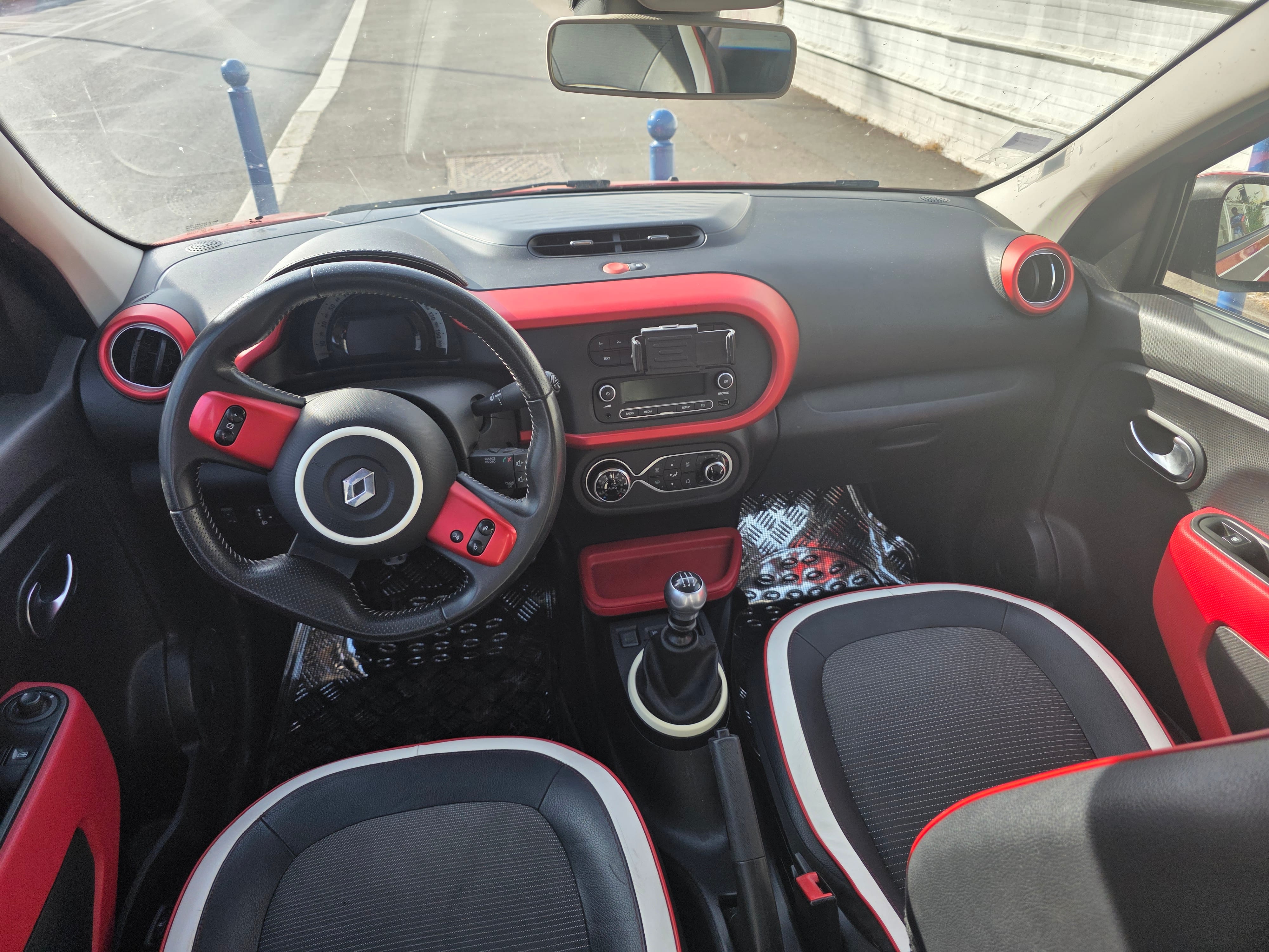 Renault Twingo III avec Audio Bluetooth