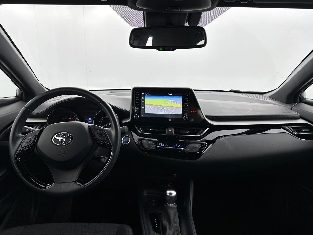 Toyota C-HR 1.8 DYNAMIC BUSINESS avec Régulateur de vitesse