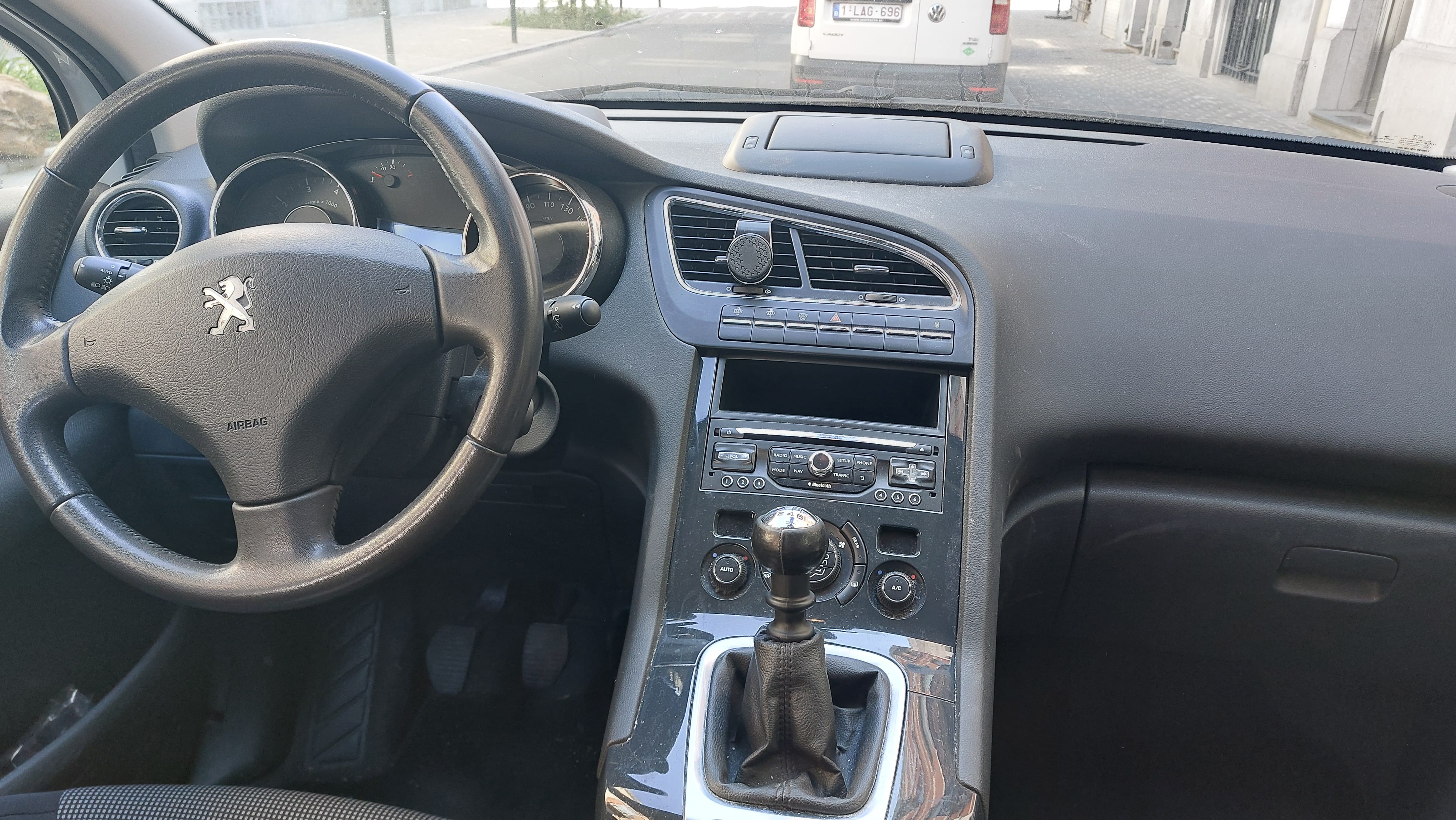 Peugeot 5008 1.2 essence, 7 places avec Régulateur de vitesse