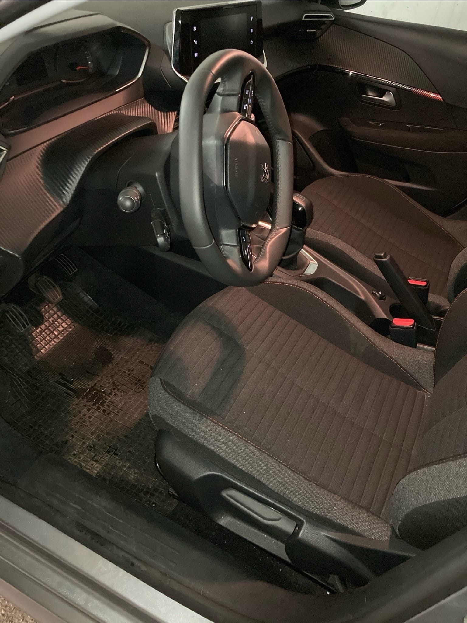 Peugeot 208 avec Régulateur de vitesse