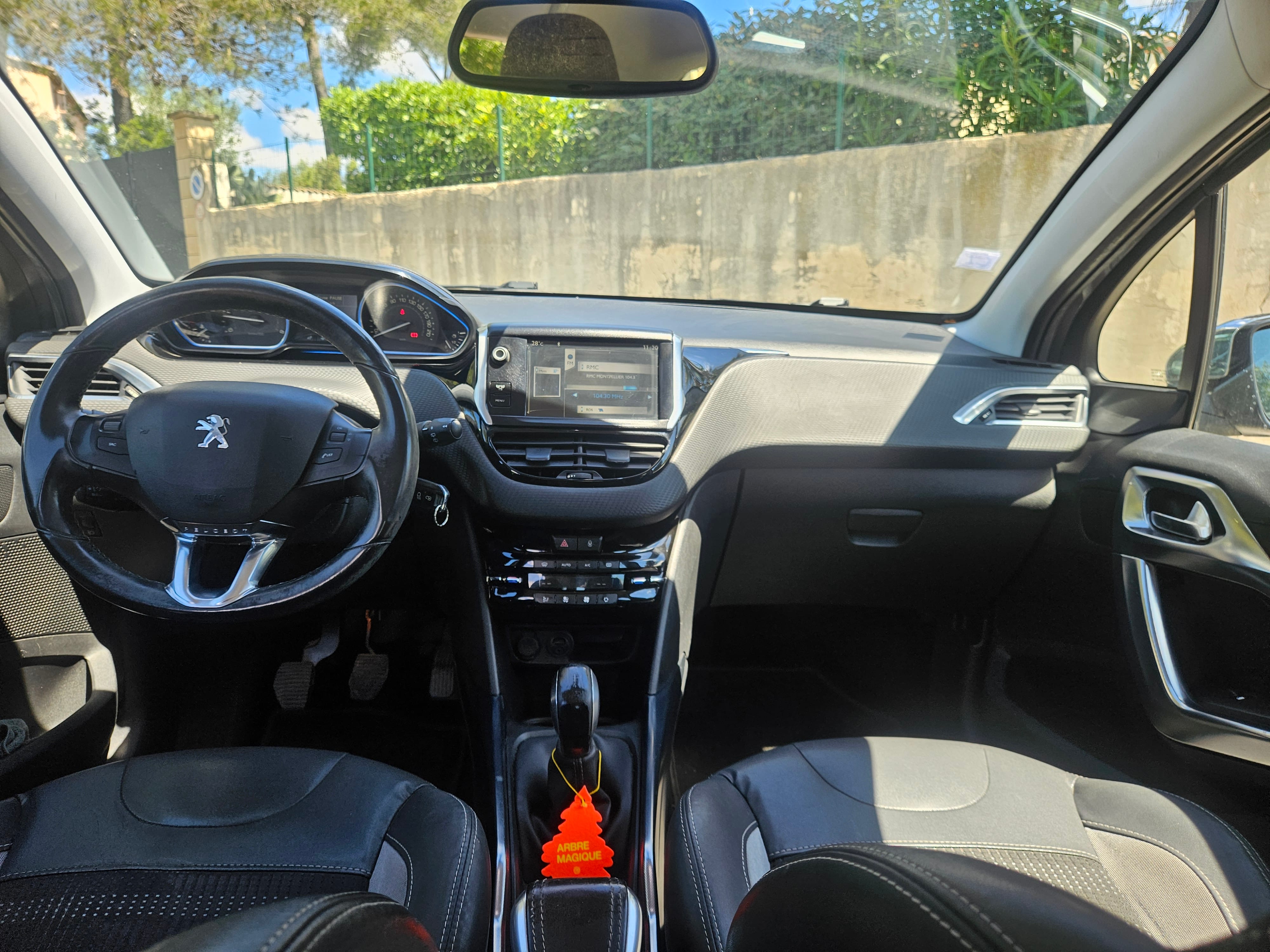 Peugeot 2008 avec GPS