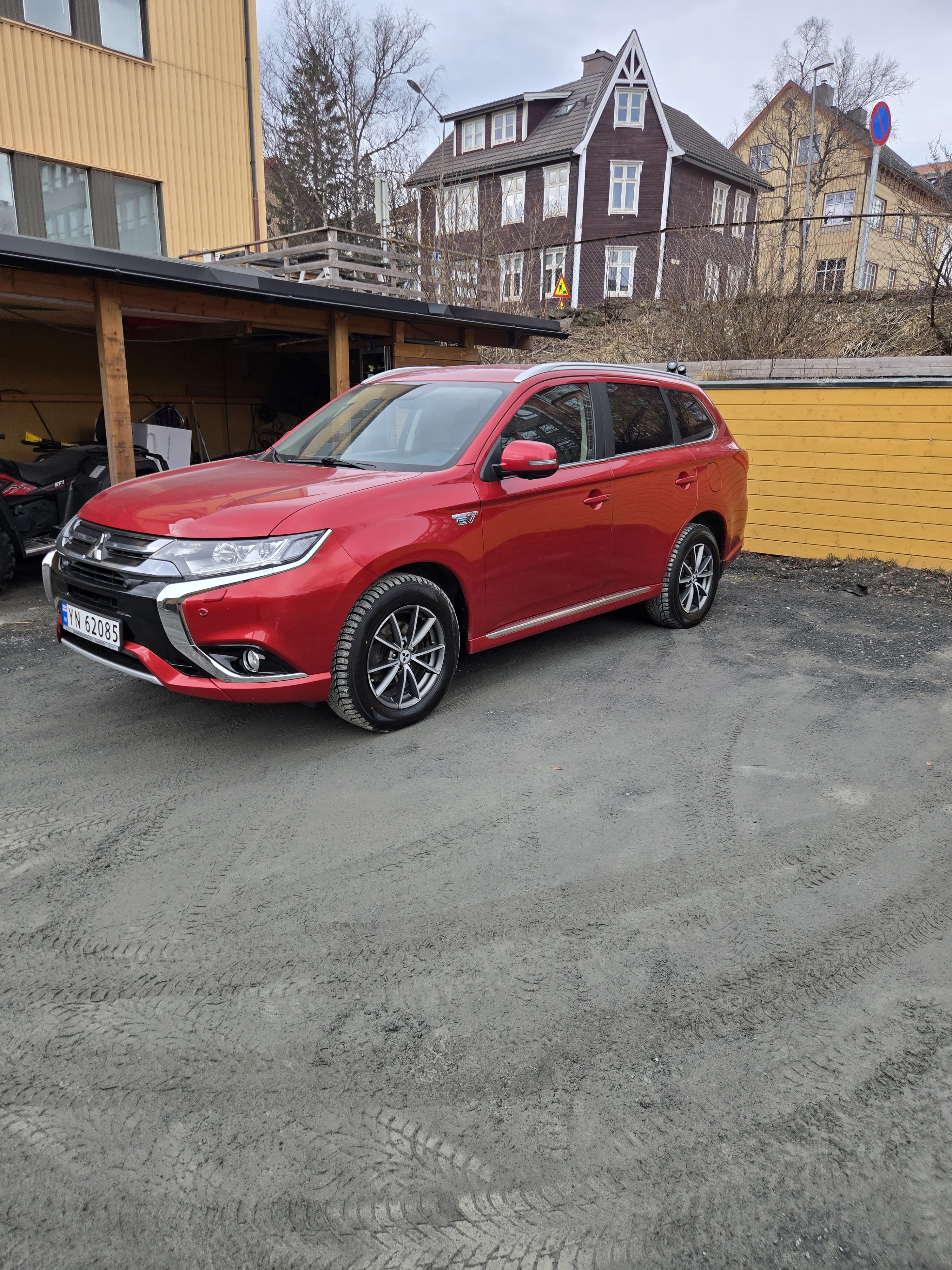 Mitsubishi Outlander PHEV MOTION, 2016, Blyfri 95, automatic