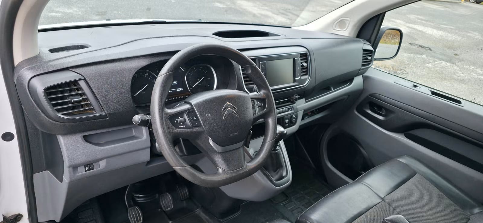 Citroen Jumpy med Lydinngang