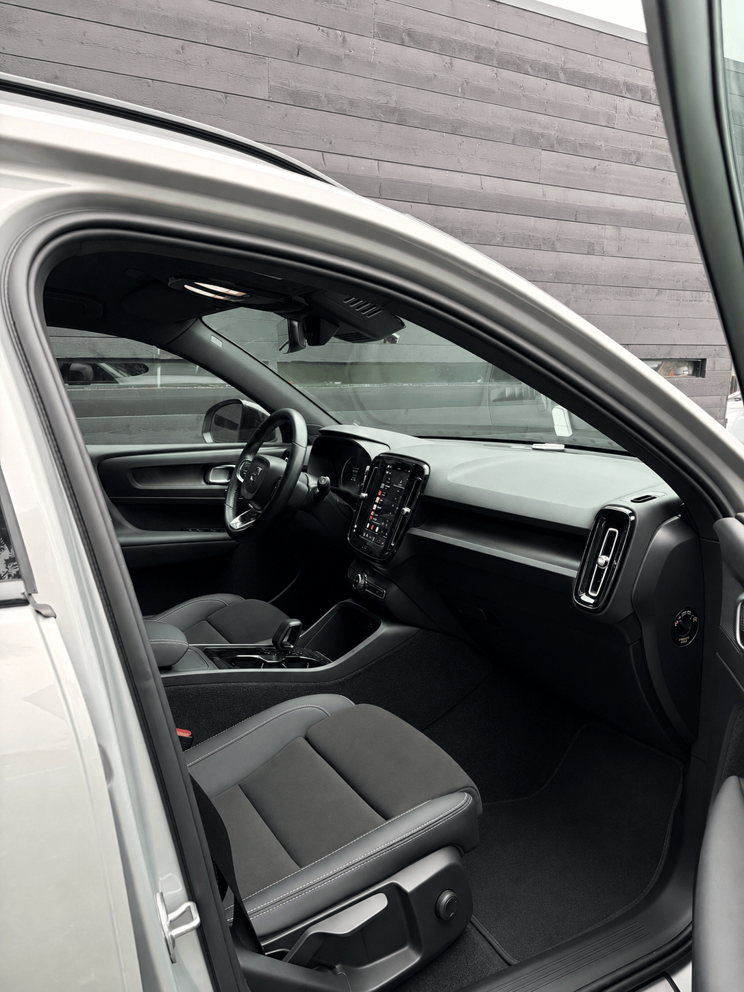 Volvo XC40 with Cruise control