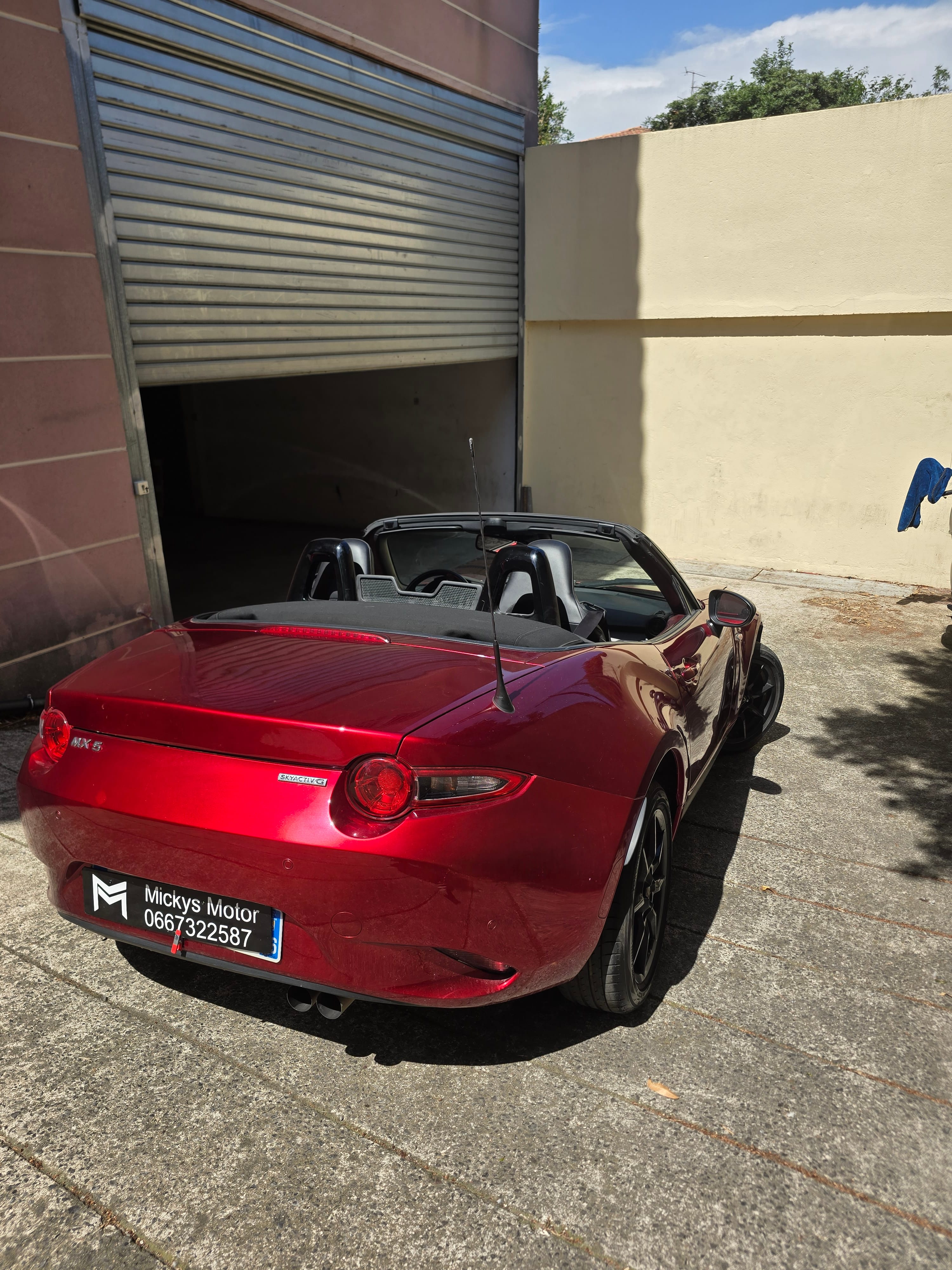 Mazda MX-5 Roadster avec Climatisation