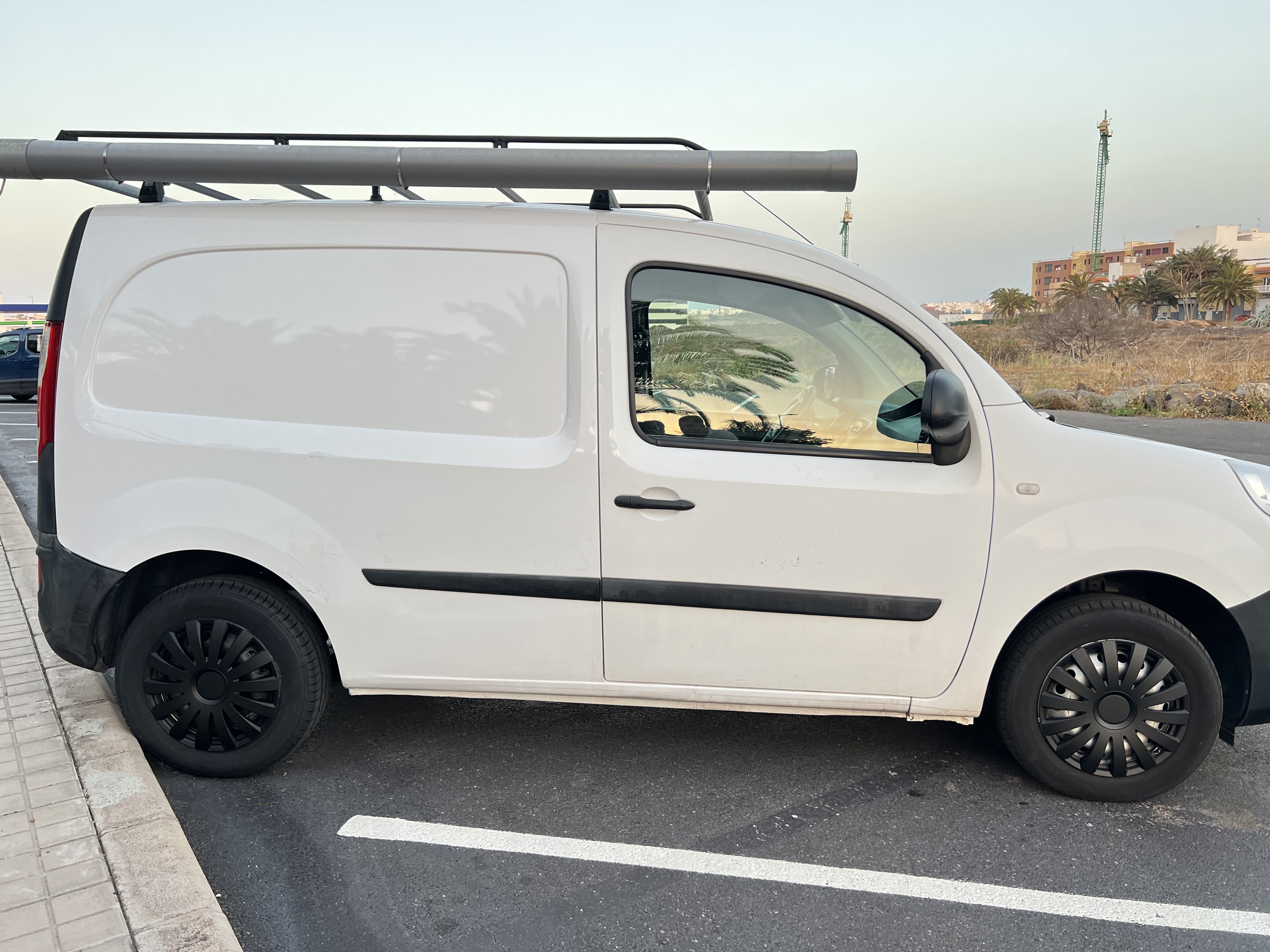 Renault Kangoo Furgoneta con Aire acondicionado