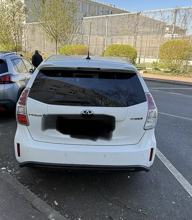 Toyota Prius + avec Caméra de recul