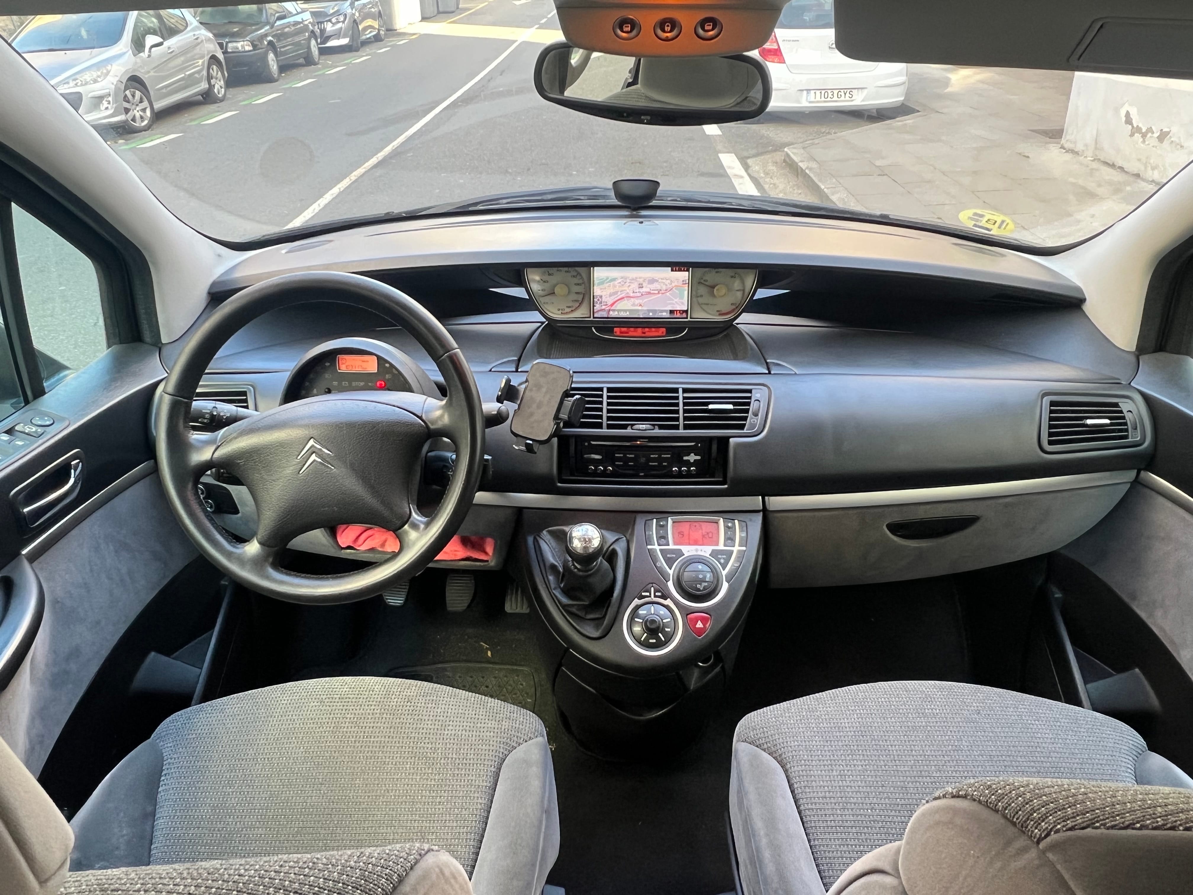 Citroen C8 8 plazas 2.0 Hdi 136cv exclusive con Silla infantil