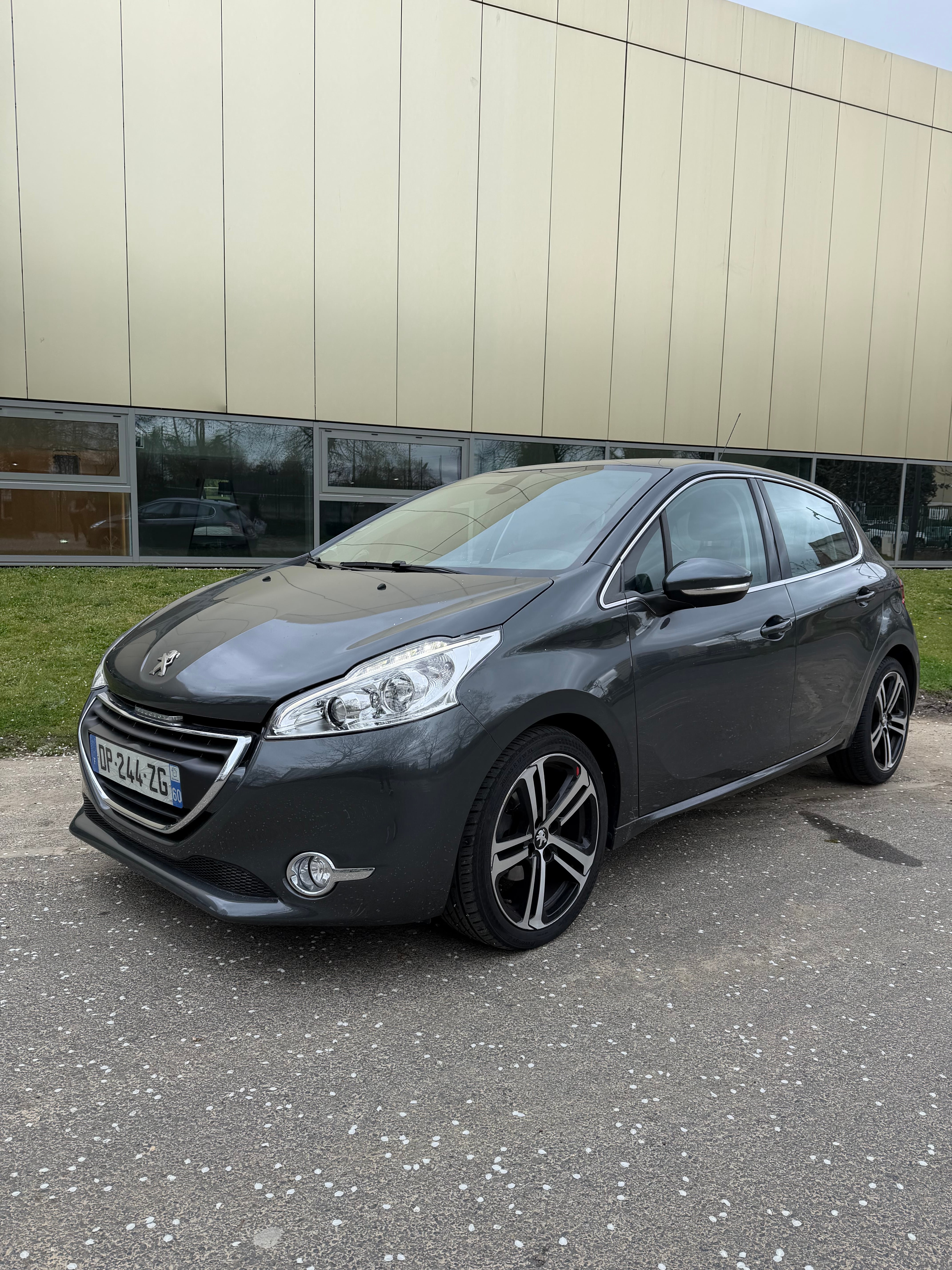 Peugeot 208, 2015, Diesel