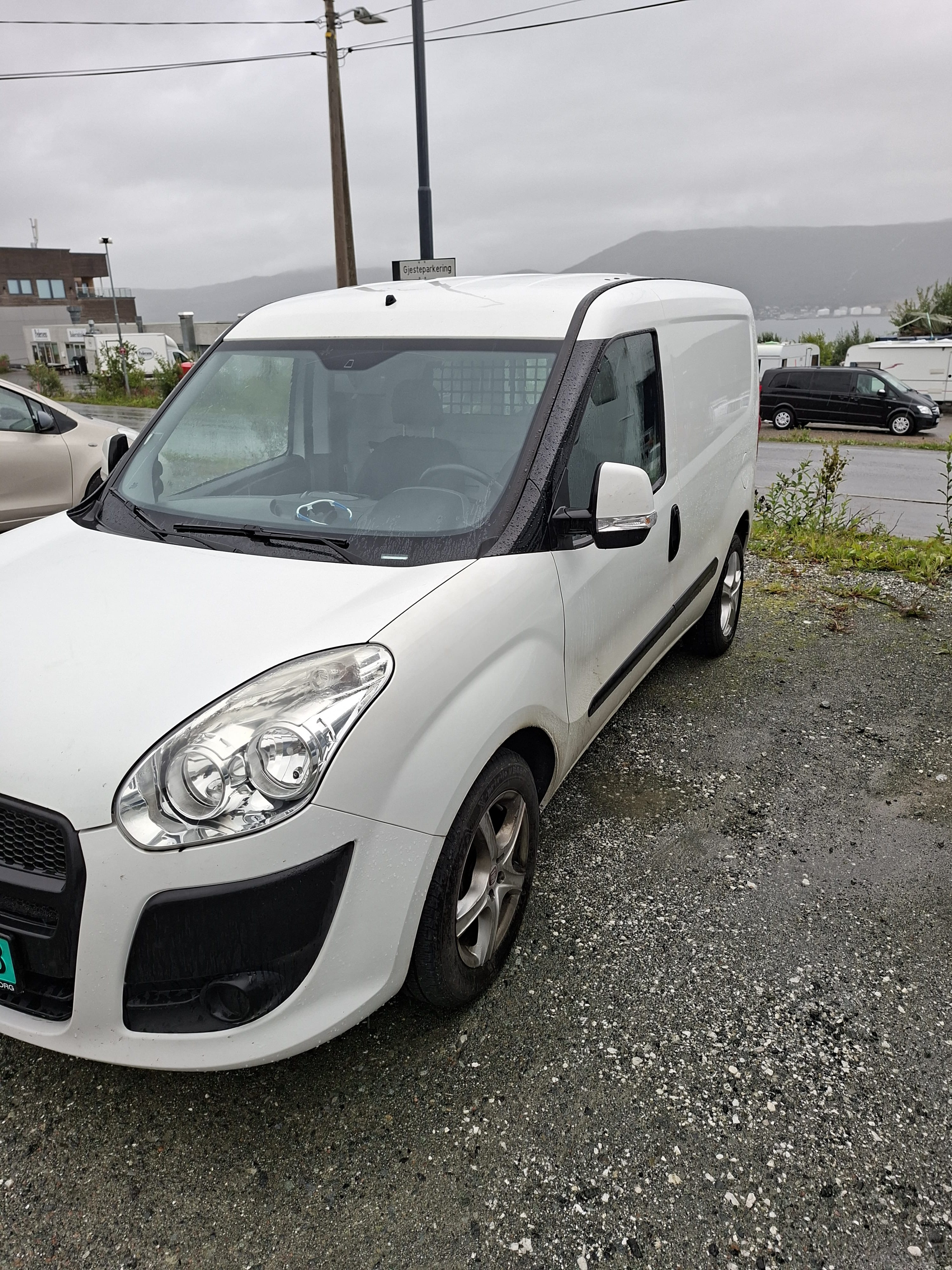 Fiat Doblo met Sneeuwbanden