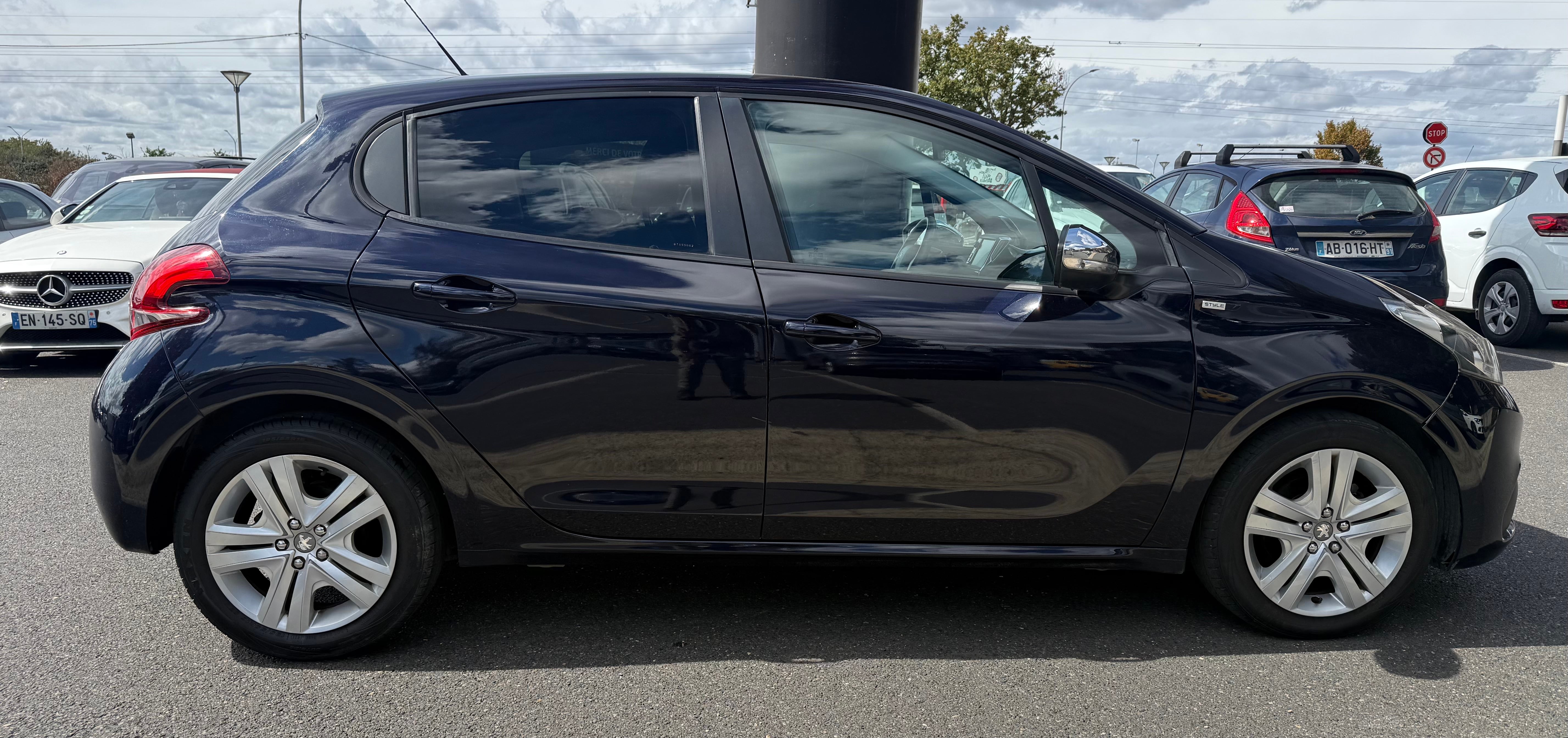 Peugeot 208 avec Climatisation