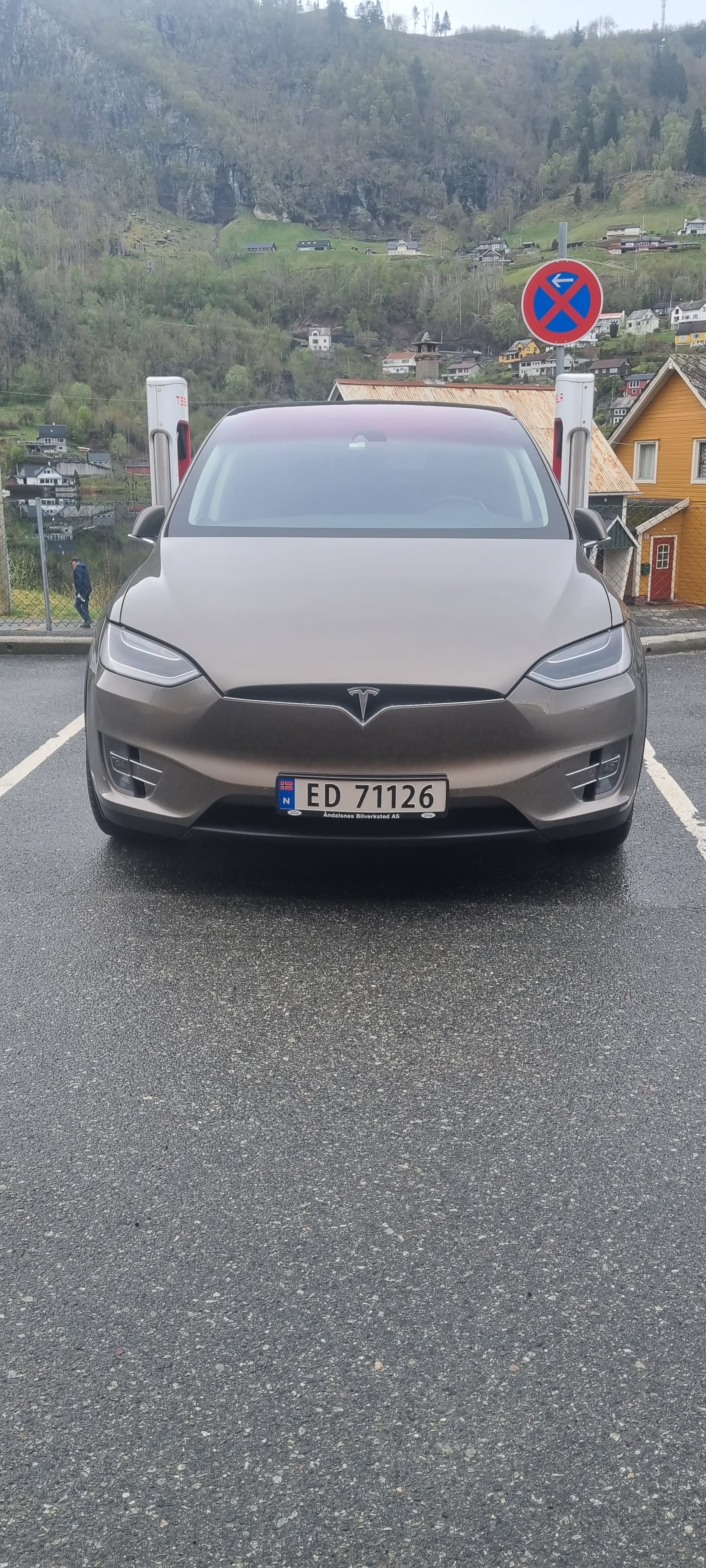 Tesla Model X ,7 seter, Gratis Superlading hos Tesla. med GPS
