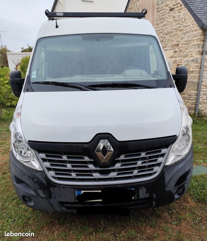 Renault Master avec Autoradio