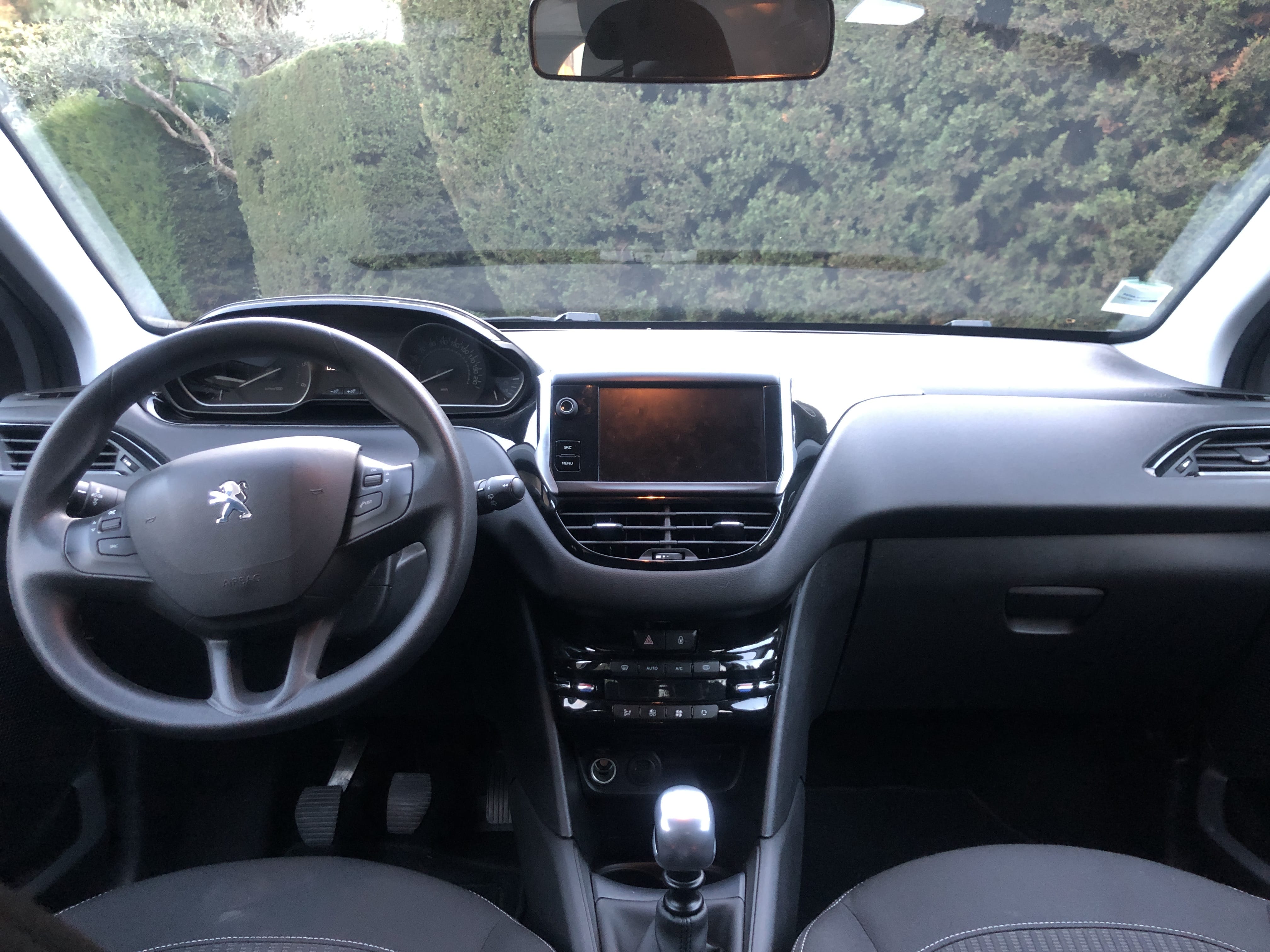 Peugeot 208 avec GPS
