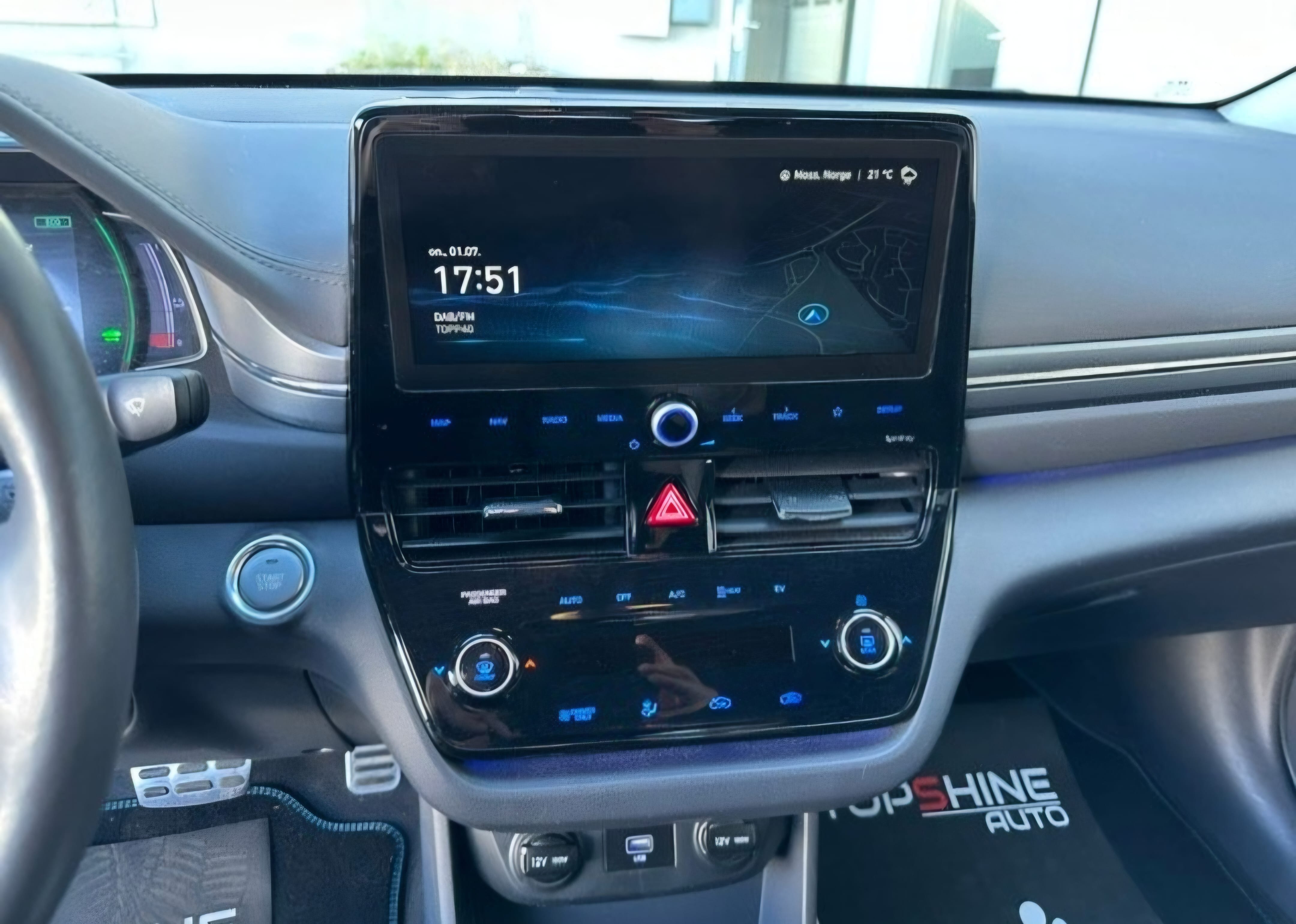 Hyundai Ioniq med GPS