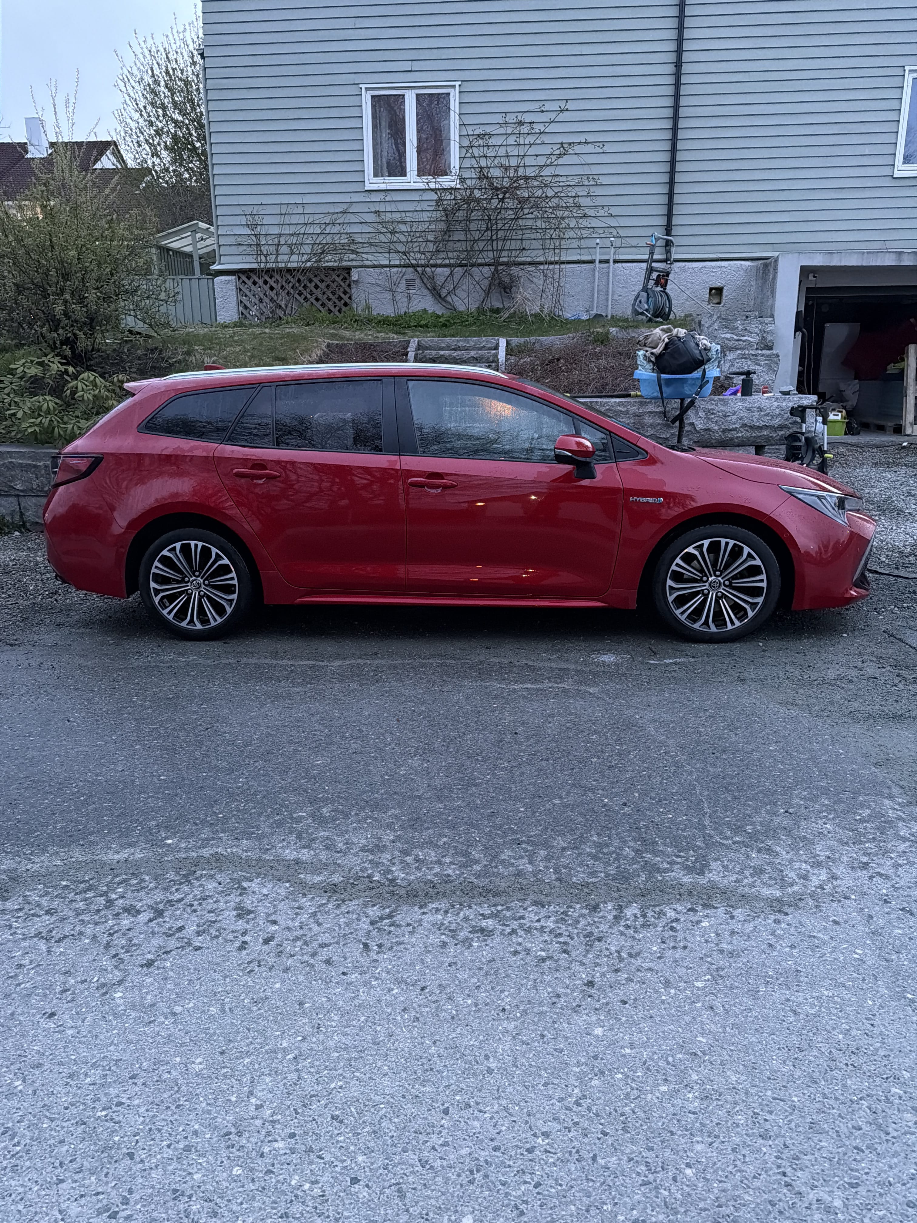 Toyota Corolla Touring Sports Dynamic Hybrid with Air conditioning
