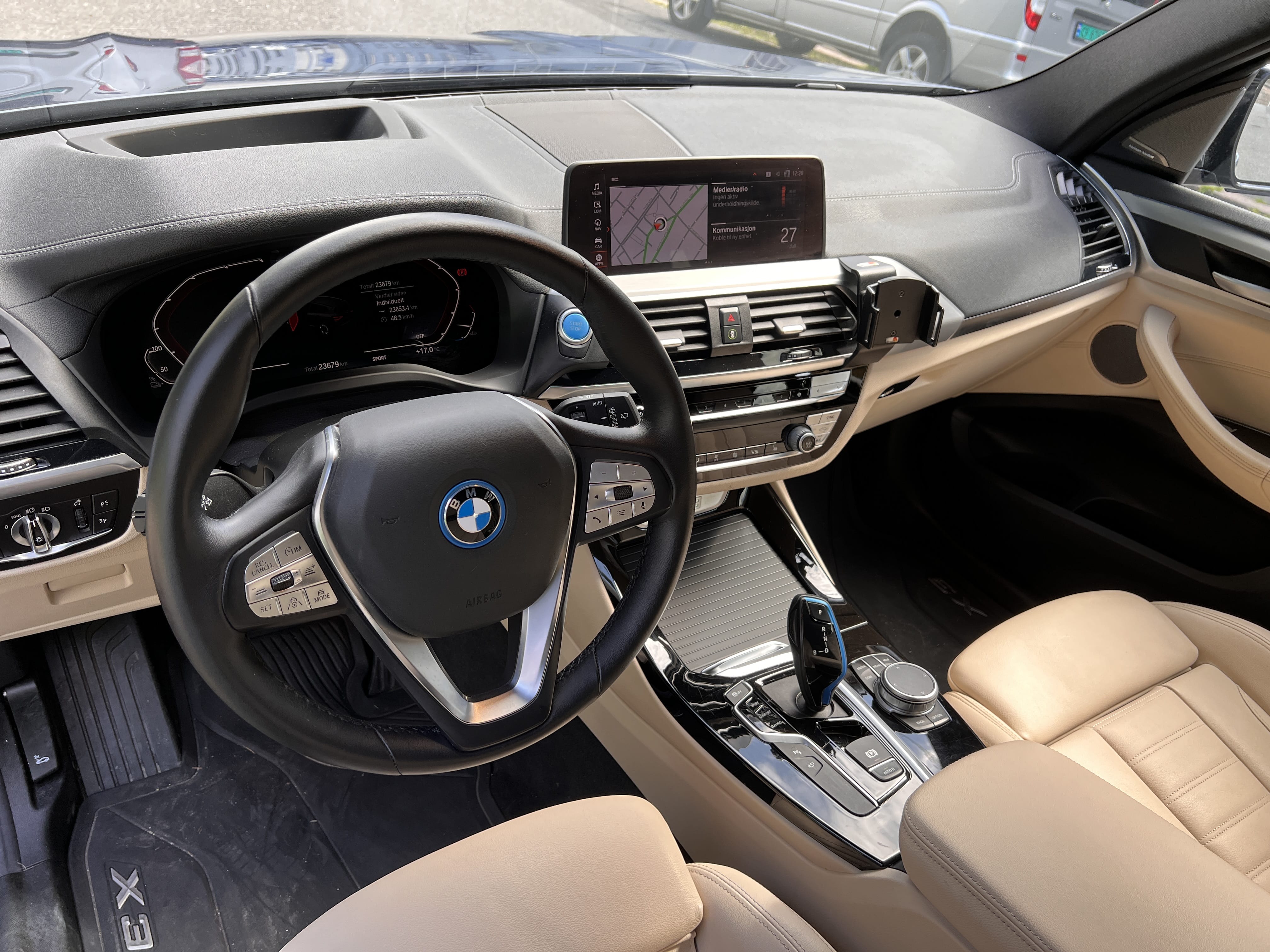 BMW ix3 Skiboks + alt av ekstrautstyr with GPS