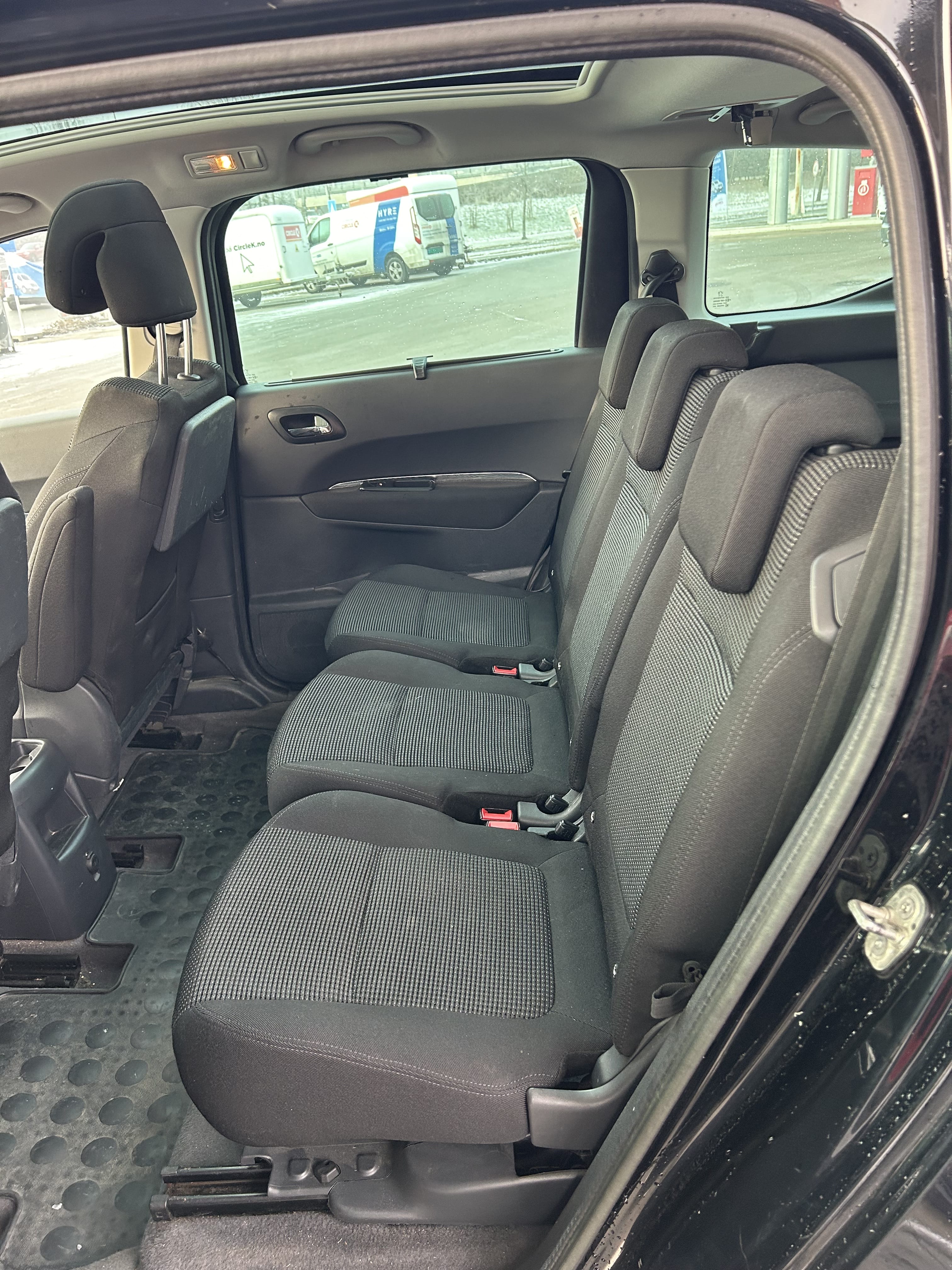 Peugeot 5008 med Babysete
