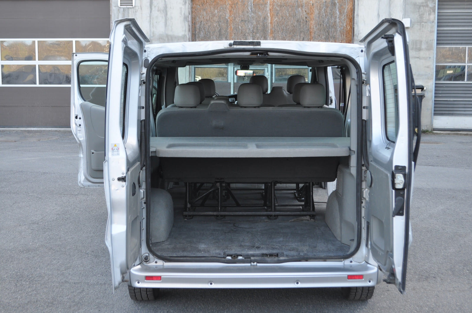 Opel Vivaro Minibuss