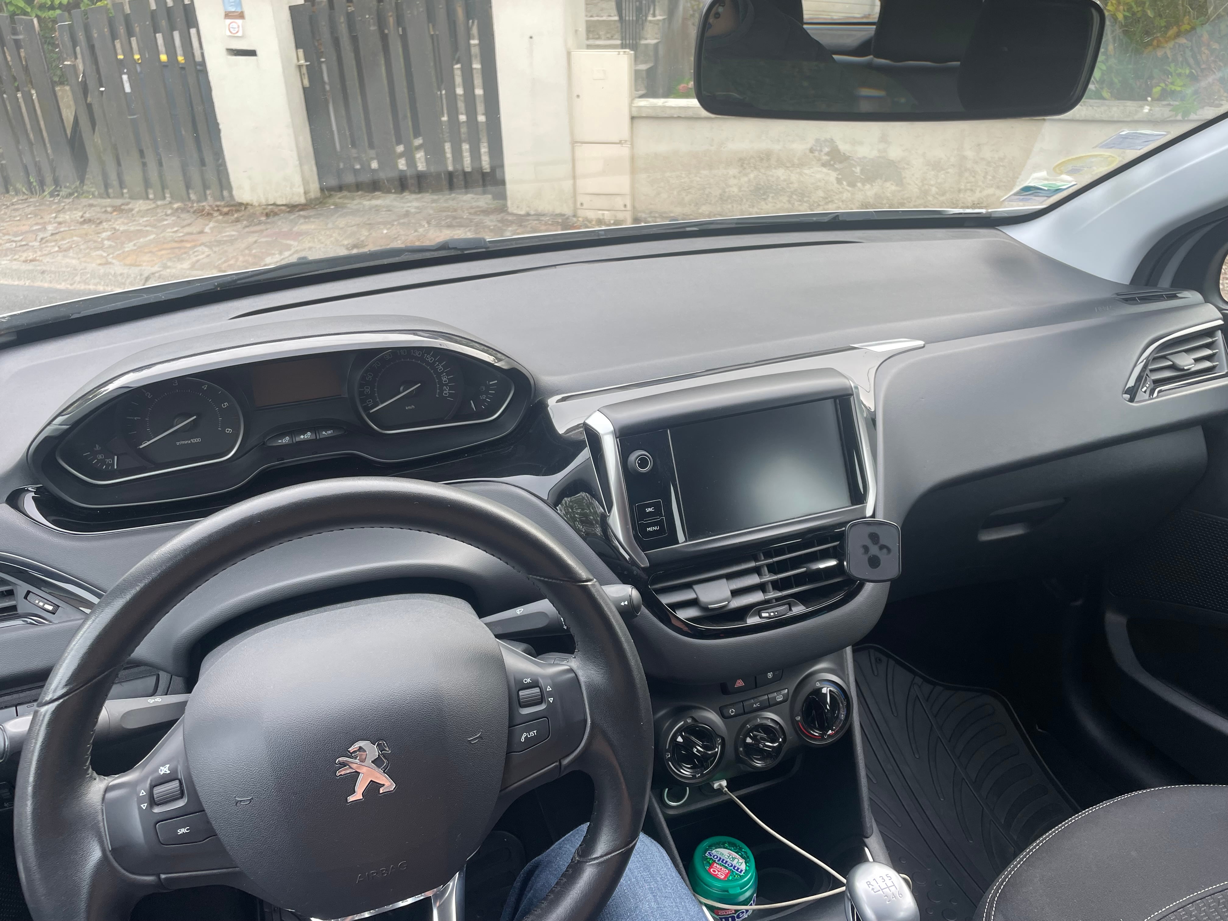Peugeot 208 avec Climatisation