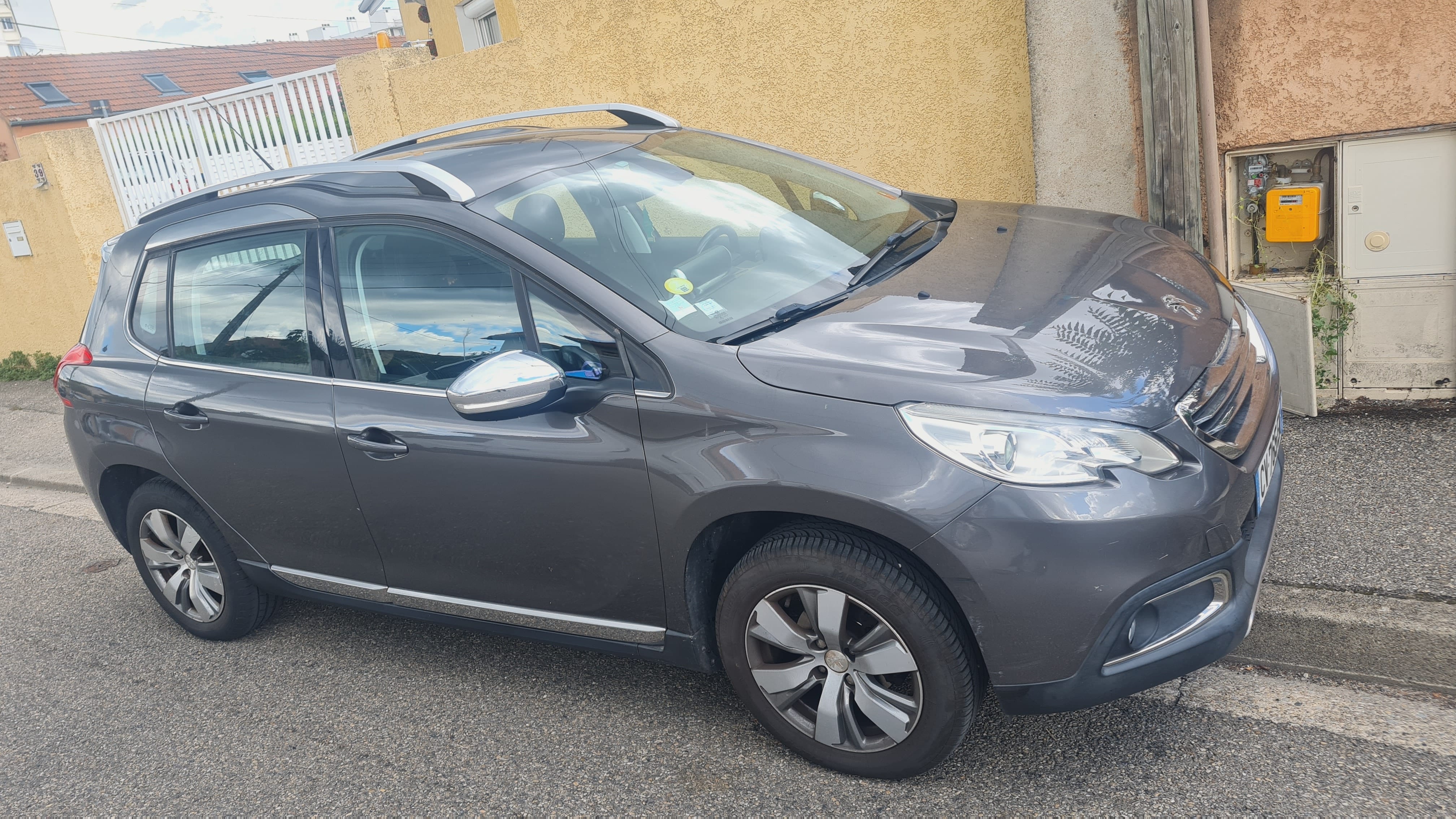 Peugeot 2008 avec Climatisation