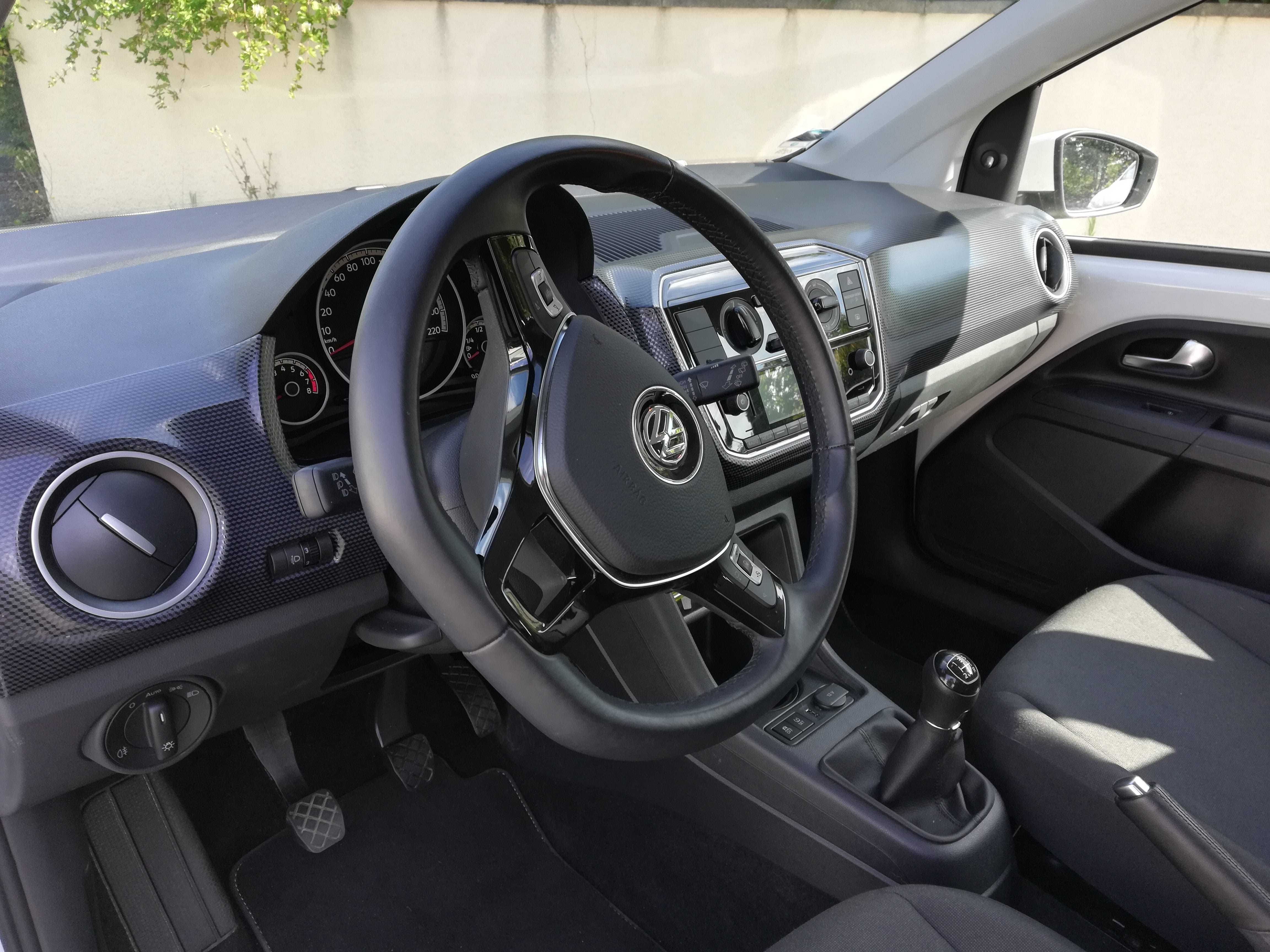 Volkswagen Up! MUVE 60CV avec GPS