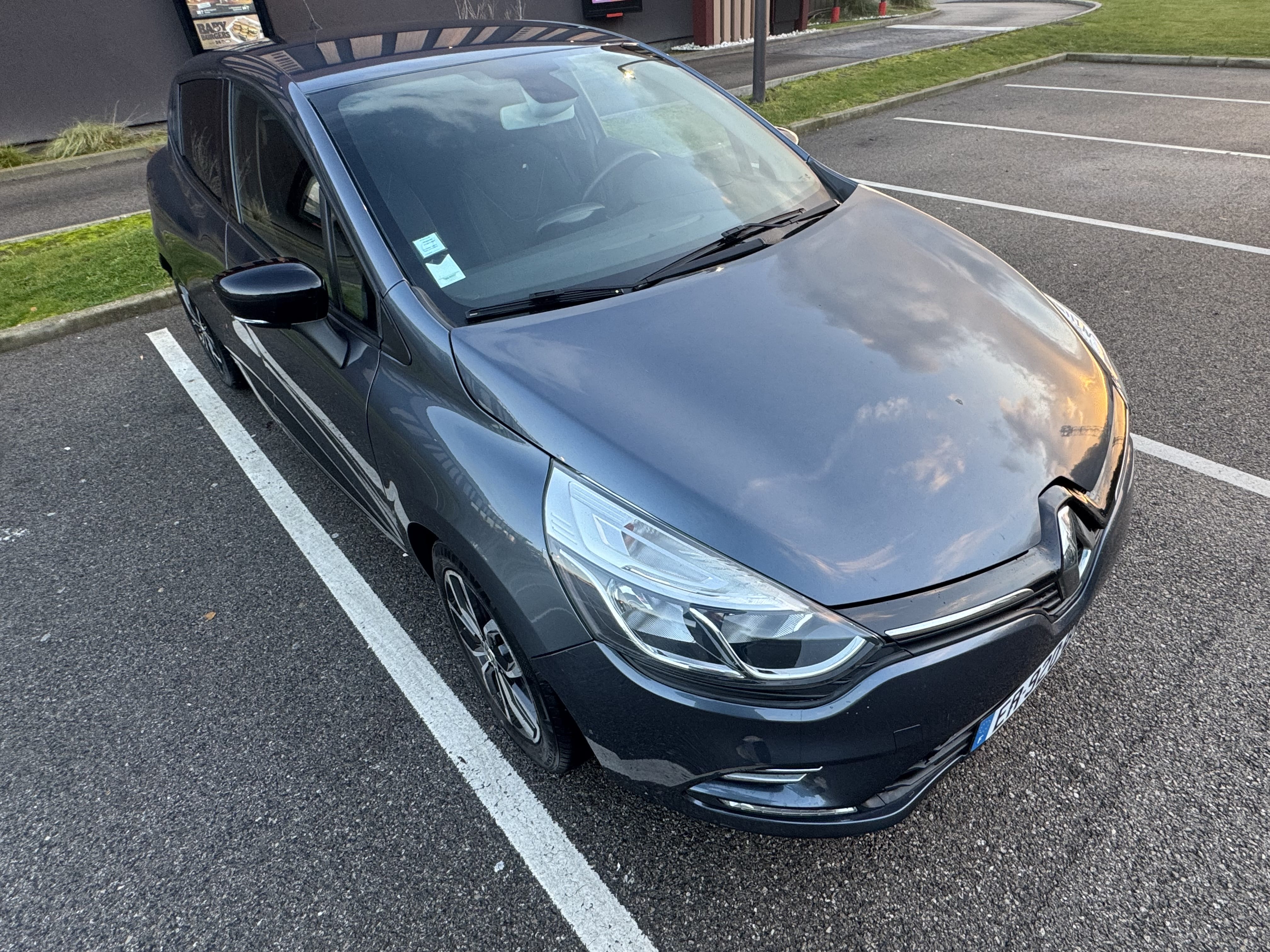 Renault Clio avec Climatisation