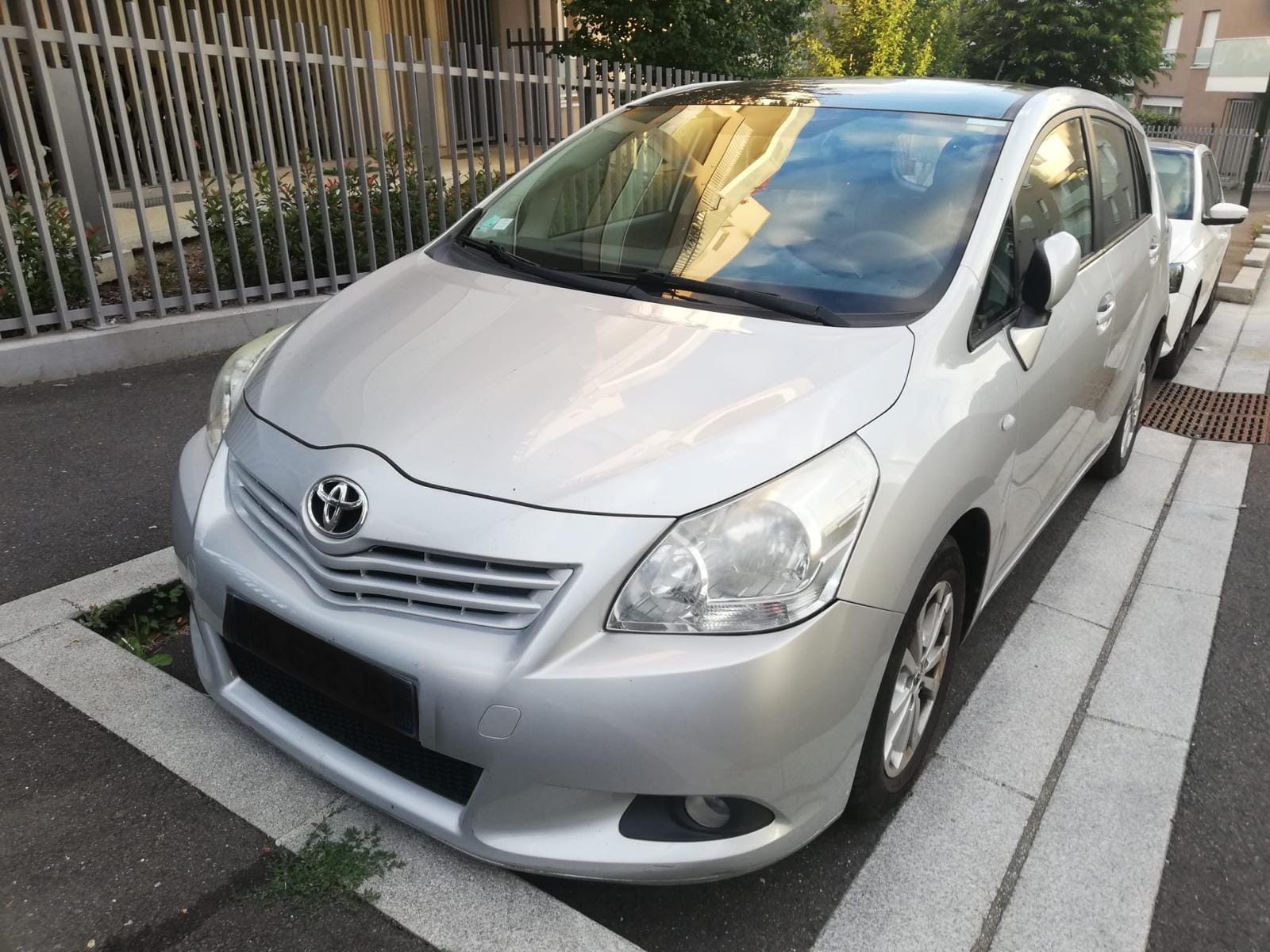 Toyota Verso SKYVIEW, 2011, Diesel