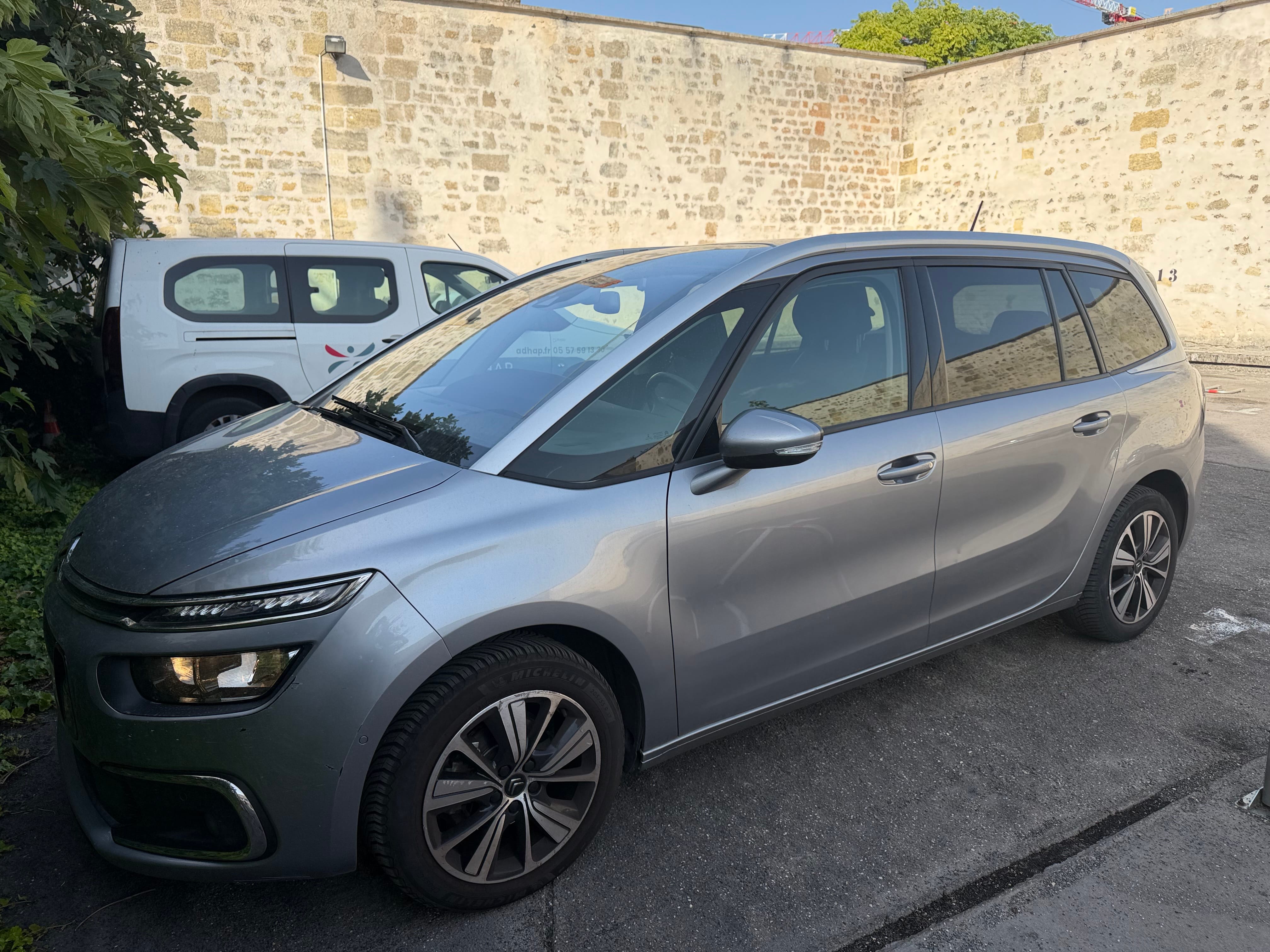 Citroen C4 Grand Spacetourer, 2019, Essence 95, 7 places