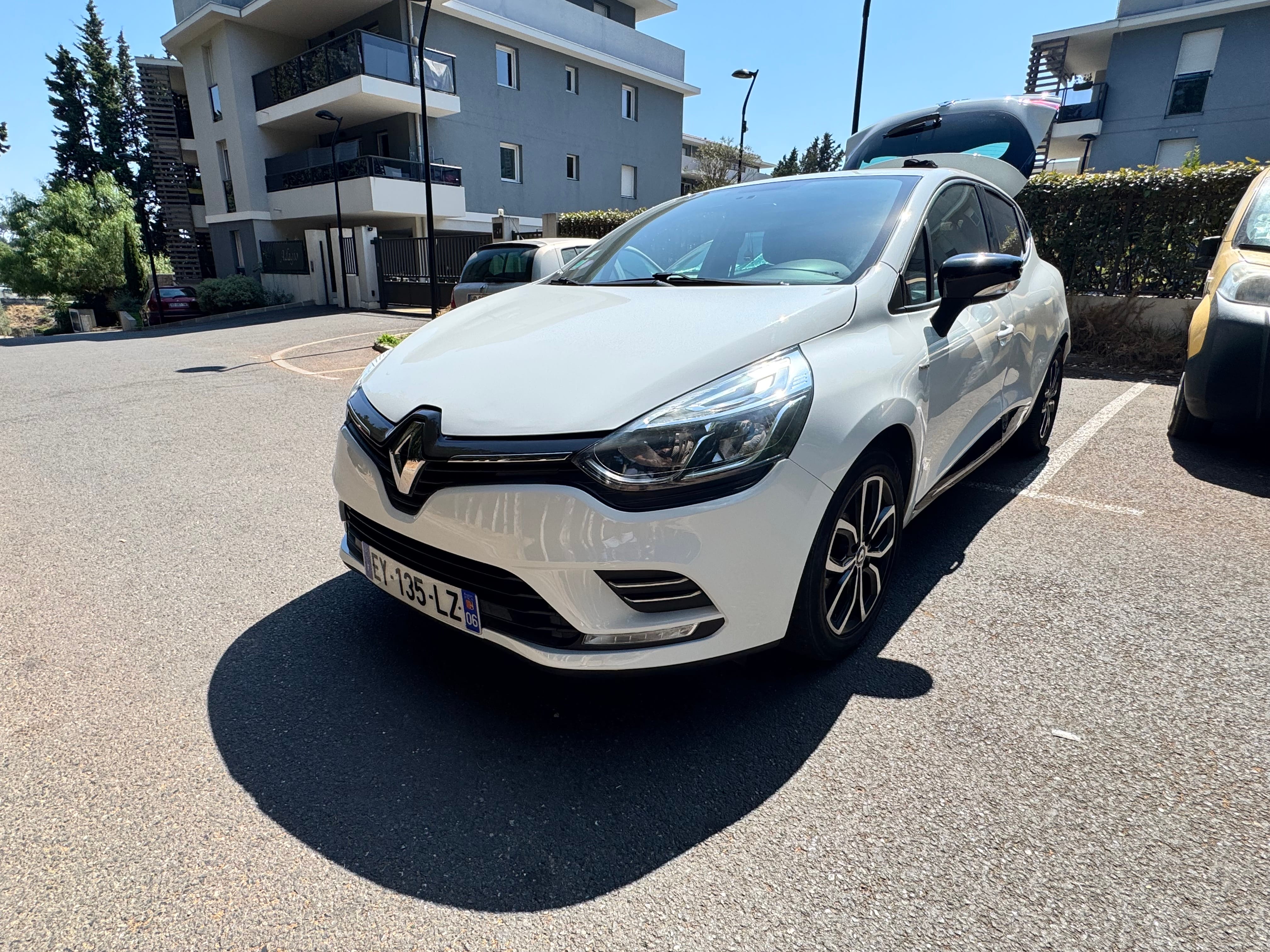 Renault Clio avec Climatisation