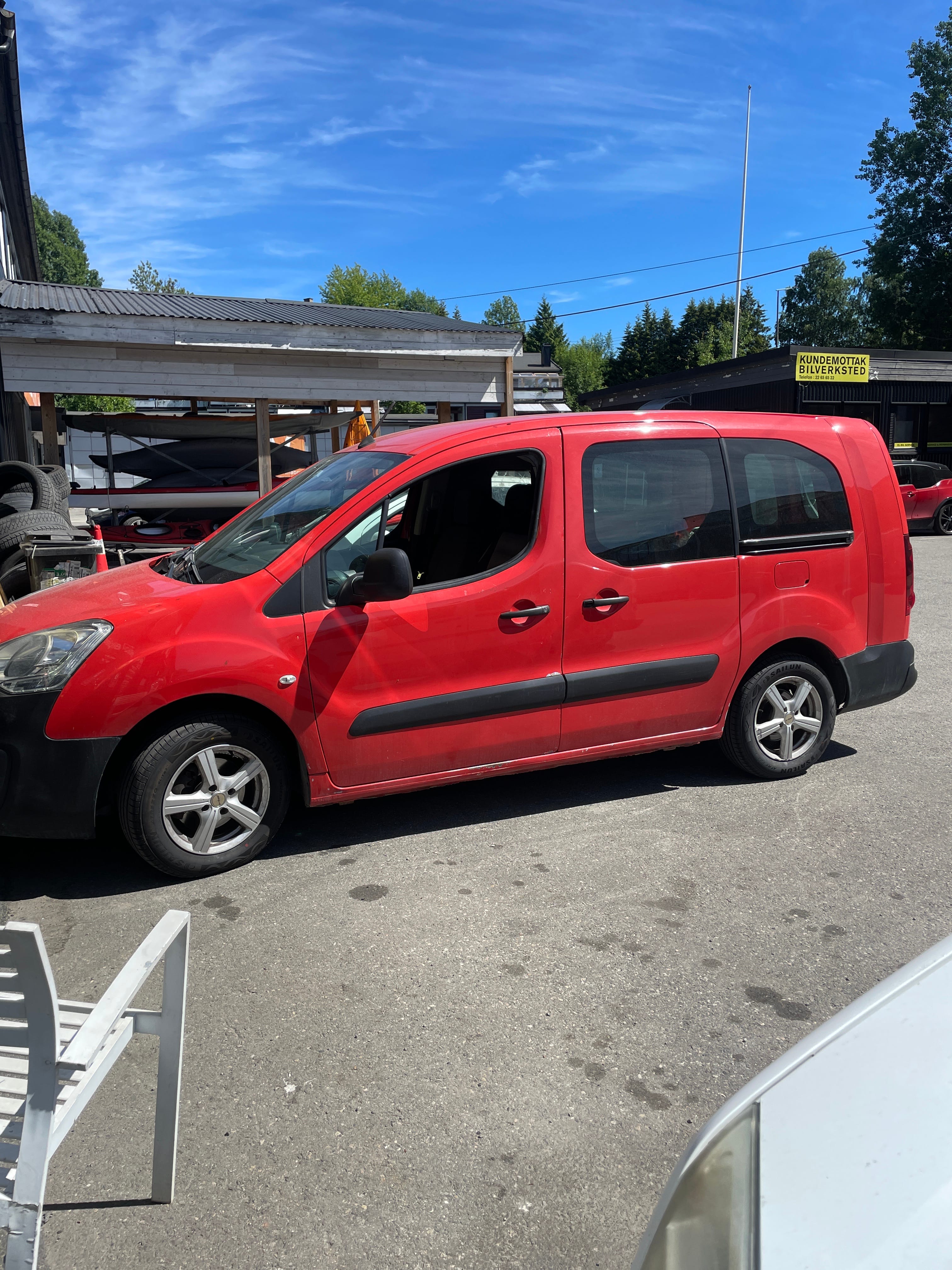 Peugeot Partner med Aircondition