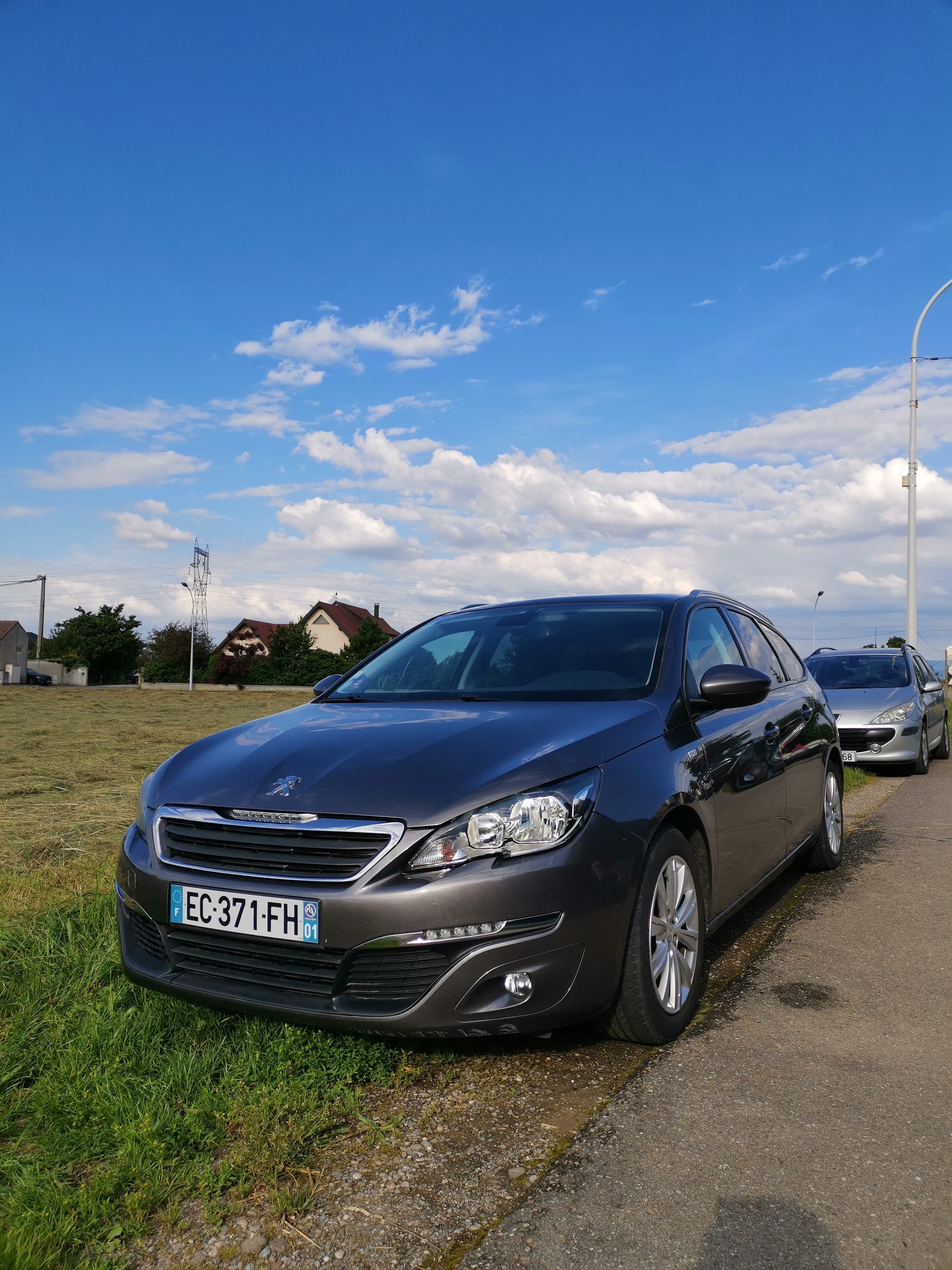 Peugeot 308 SW (break) Toit panoramique & caméra de recule, 2016, Essence 95