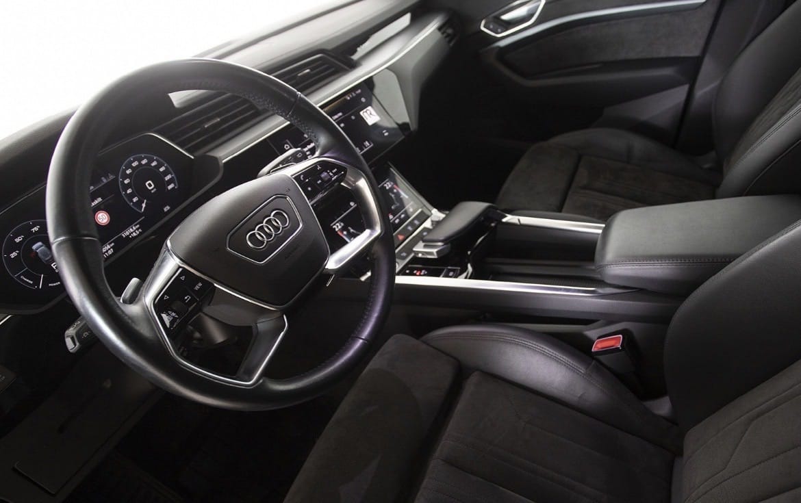 Audi e-tron med GPS