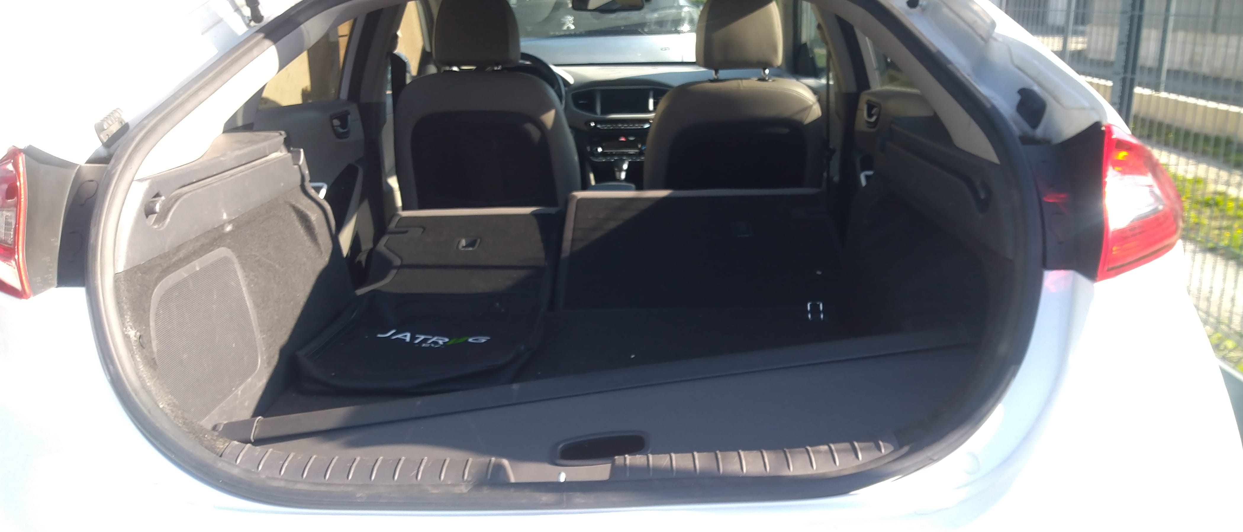 Hyundai Ioniq mit Rückfahrkamera