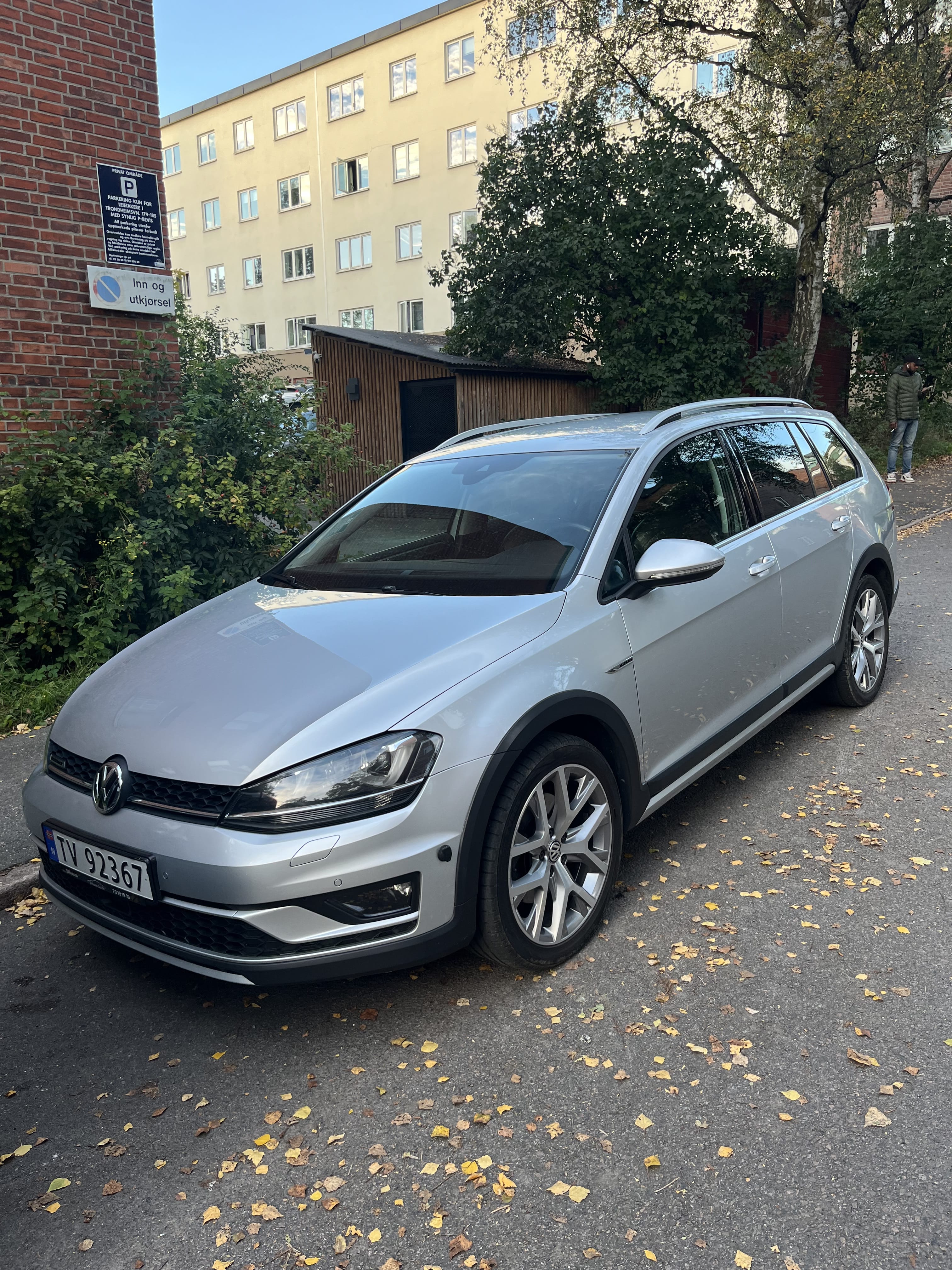 Volkswagen Golf Alltrack 4x4, 184hk, nye vinterdekk og ny skiboks with Air conditioning