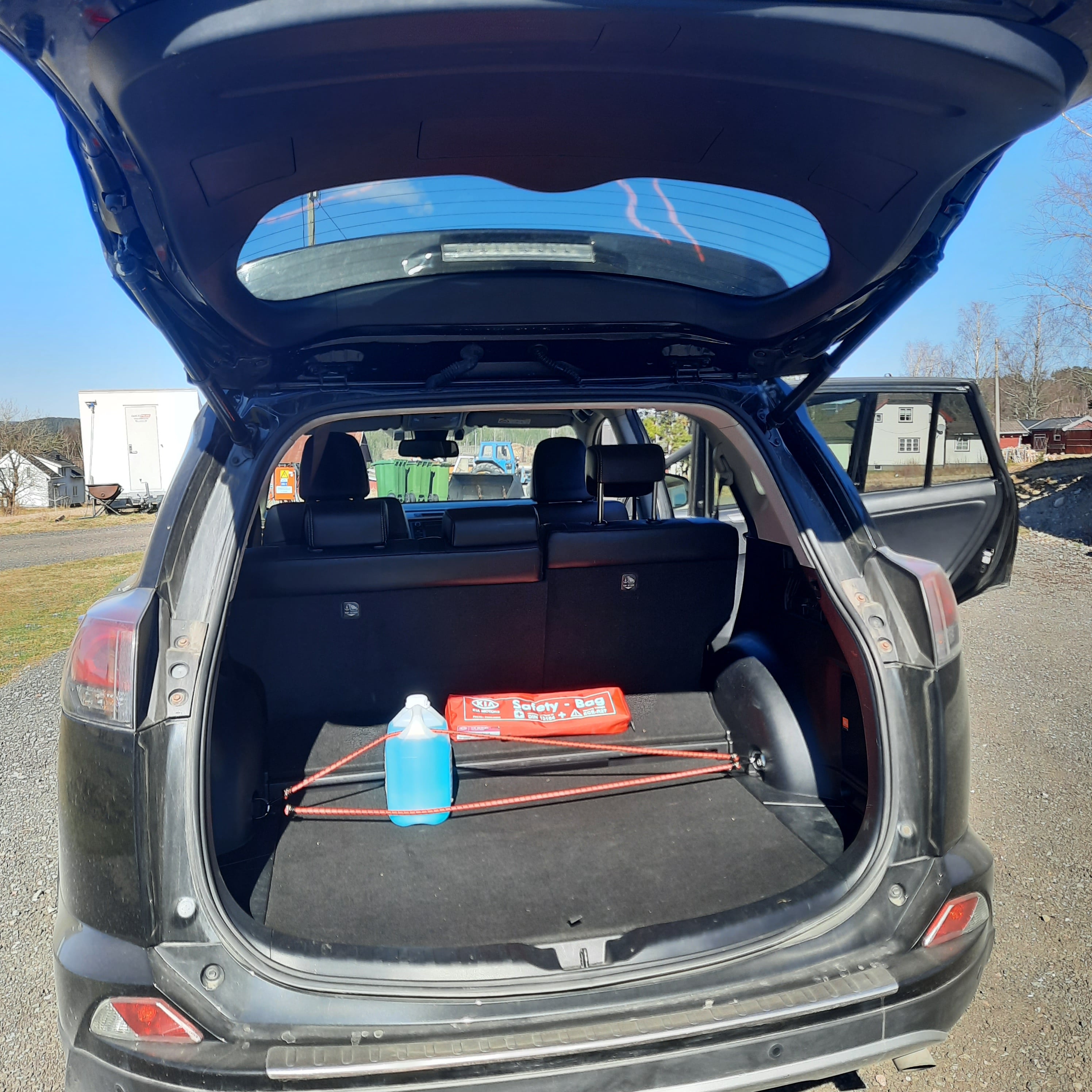 Toyota RAV4 Bensin/Hybrid med Firehjulstrekk