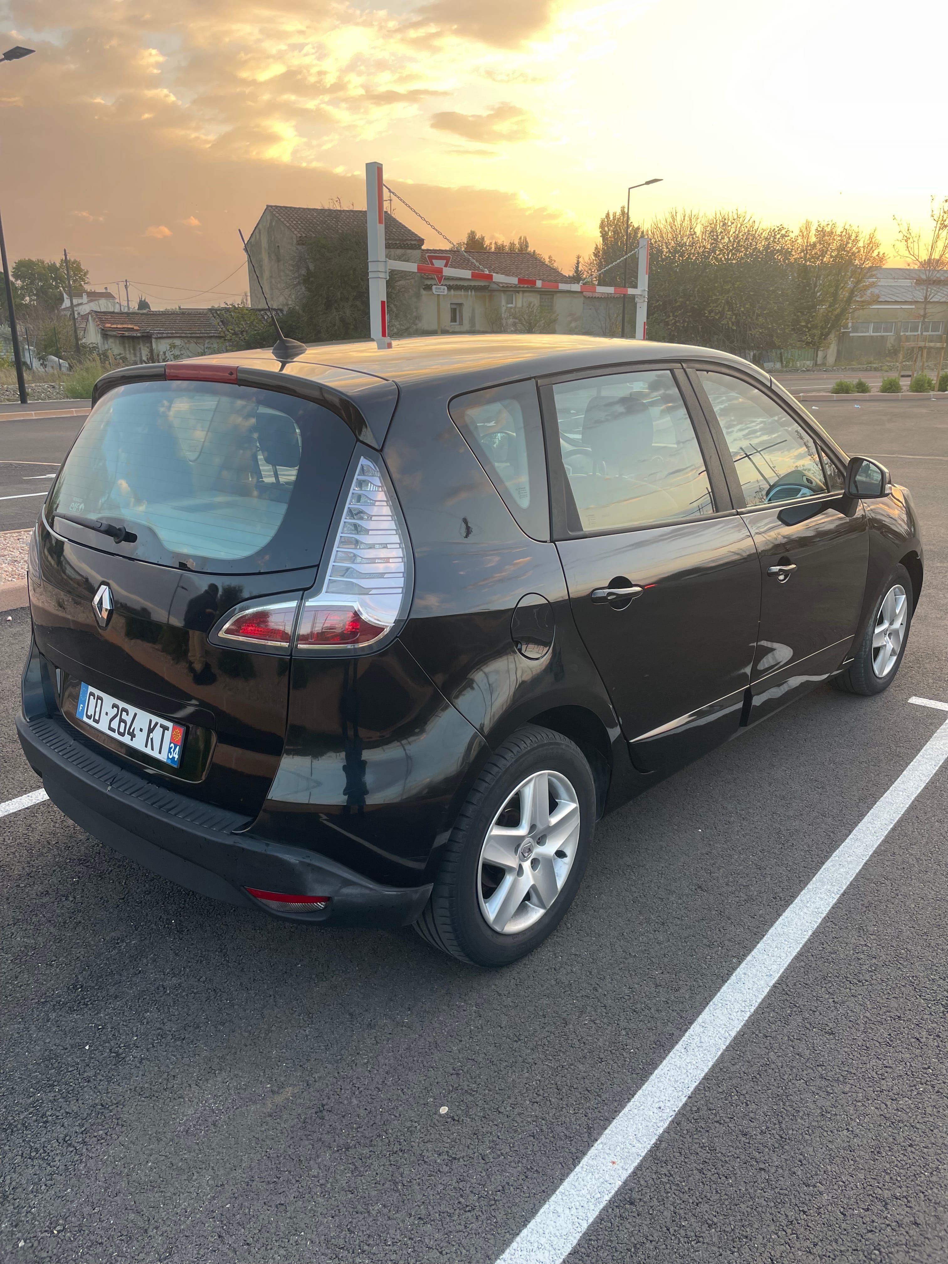 Renault Scenic 1.5 dci avec Climatisation