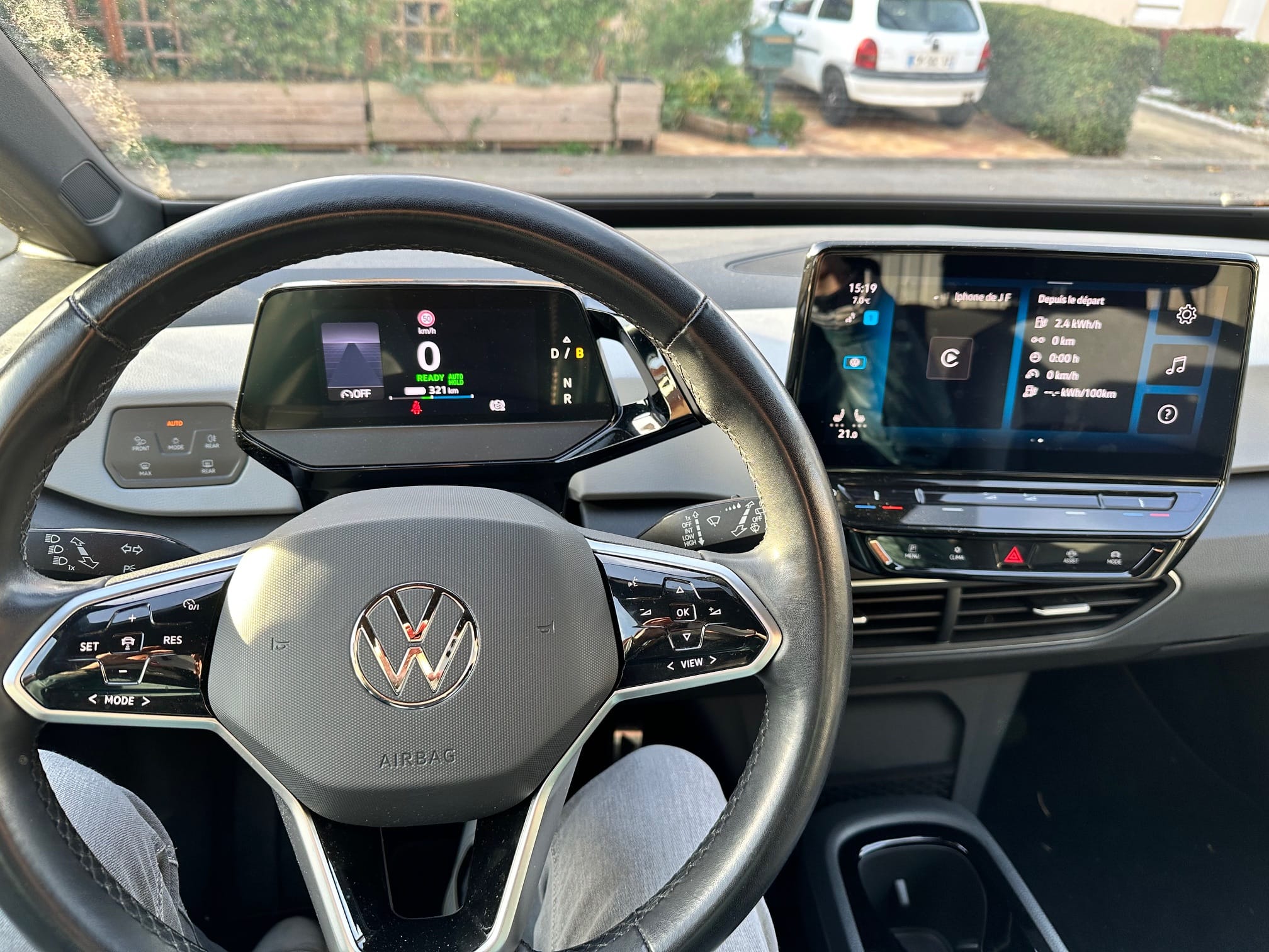 Volkswagen ID.3 - Autonomie env 350KM Offerte + Stationnement à Paris gratuit avec Régulateur de vitesse