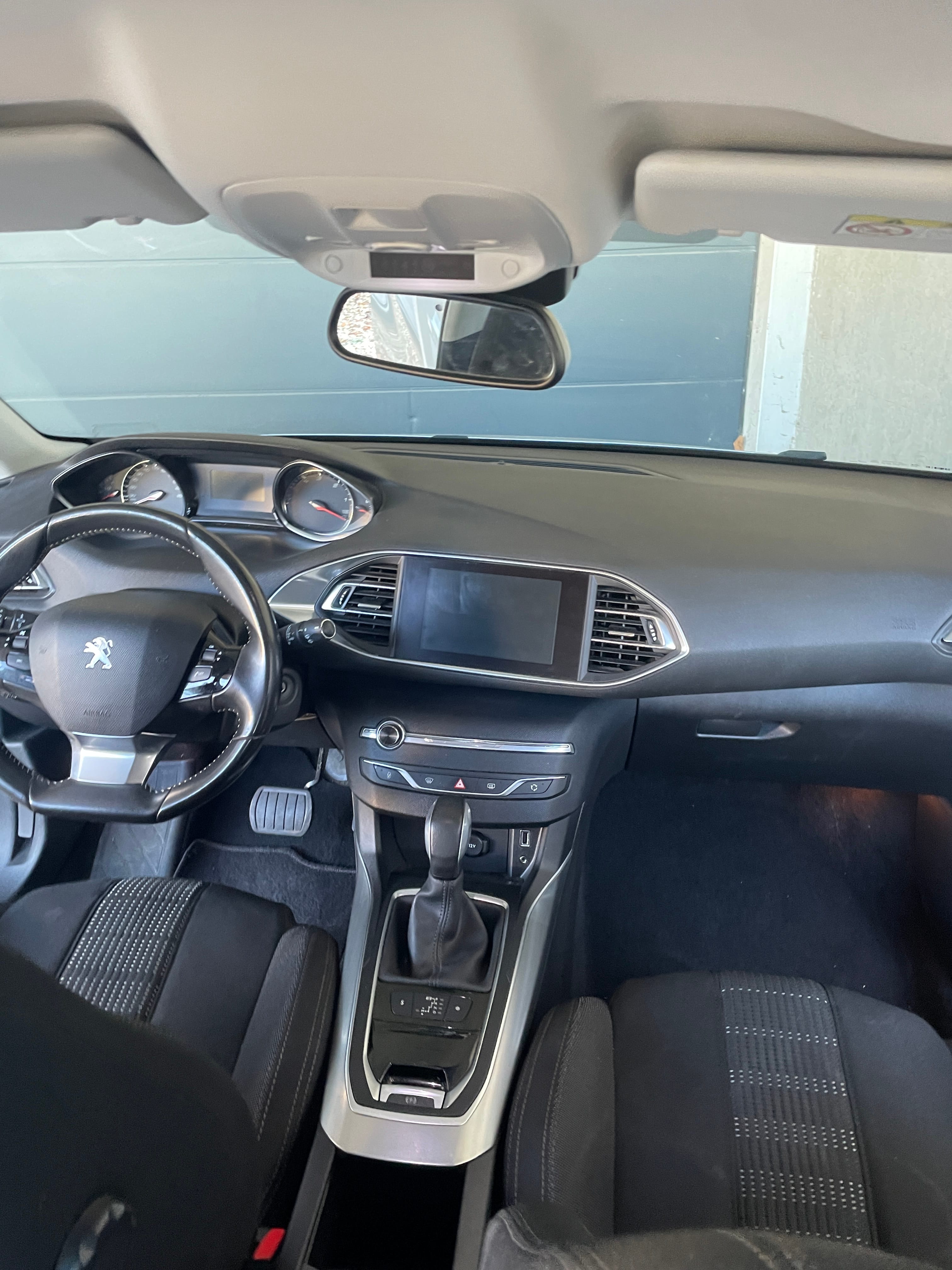 Peugeot 308 SW avec GPS