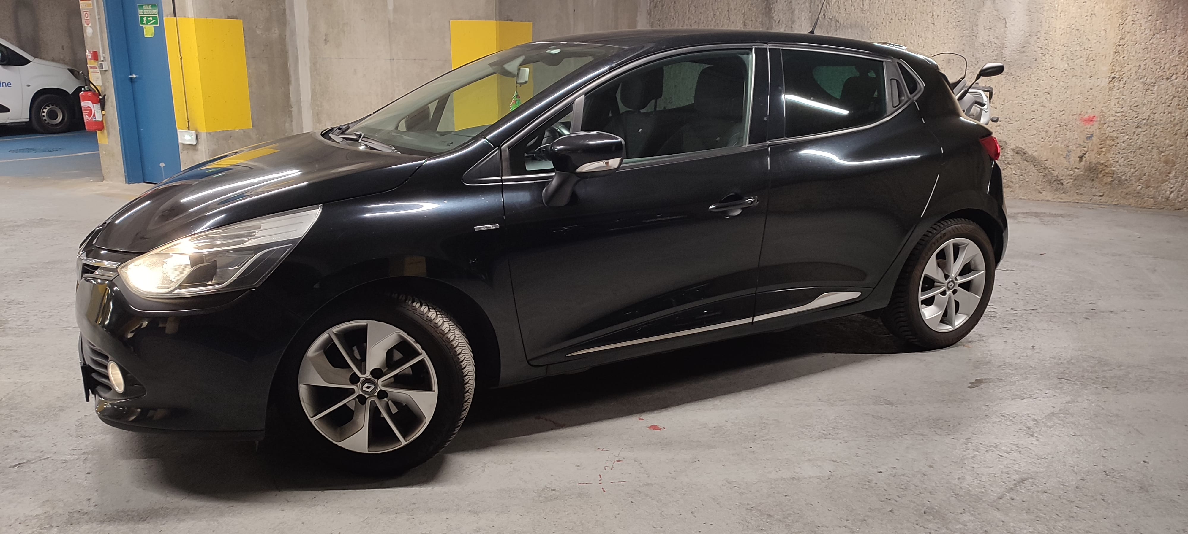 Renault Clio avec GPS