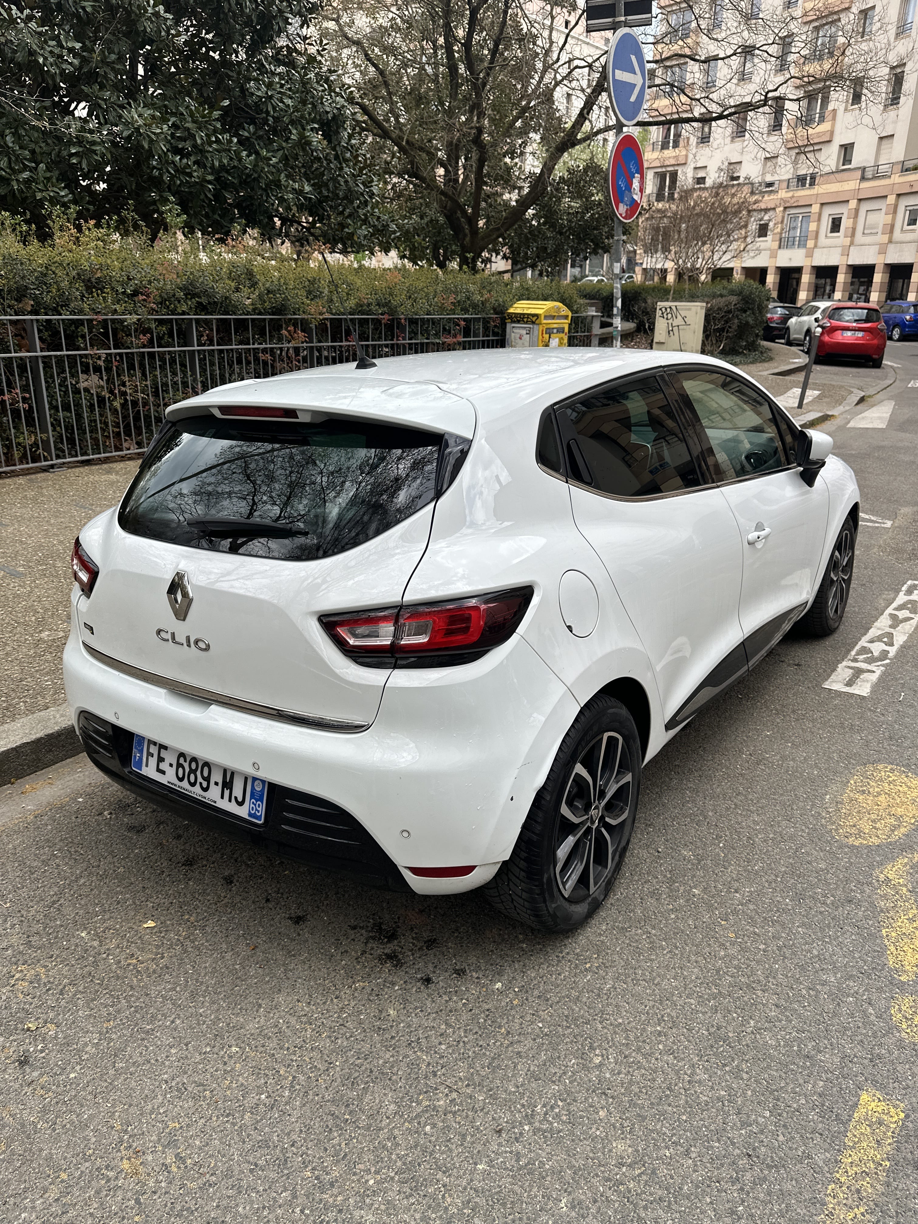 Renault Clio avec GPS