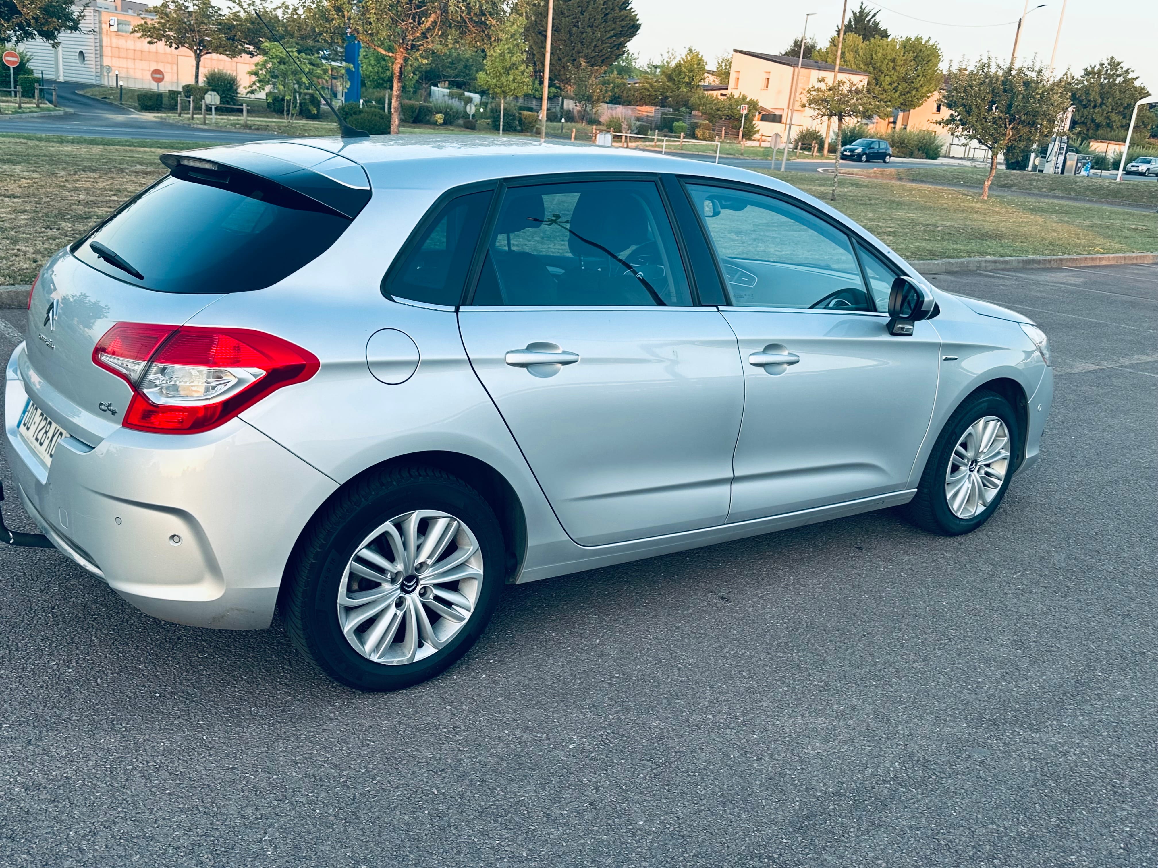Citroen C4 avec GPS